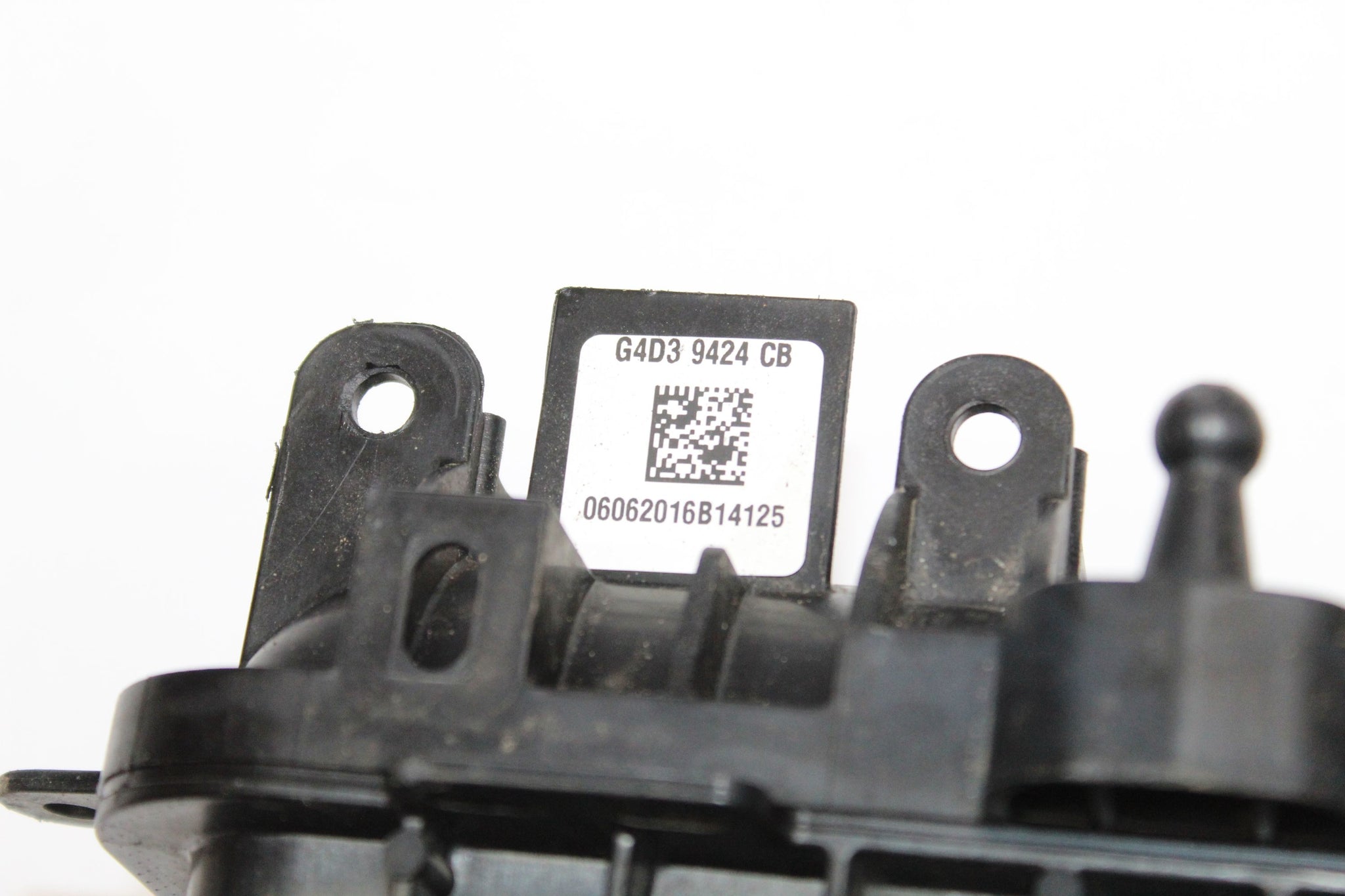 2016 RANGE ROVER EVOQUE 2.0 Inlet Manifold G4D3-9424-CB