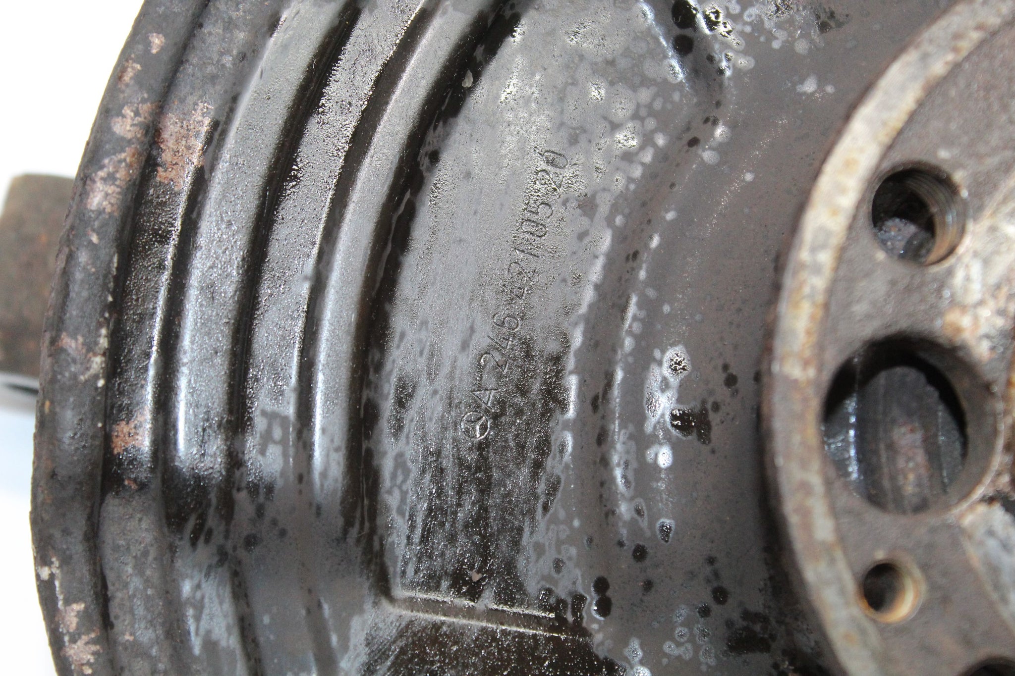 2012 MERCEDES B CLASS W246 1.8 LEFT SIDE FRONT HUB
