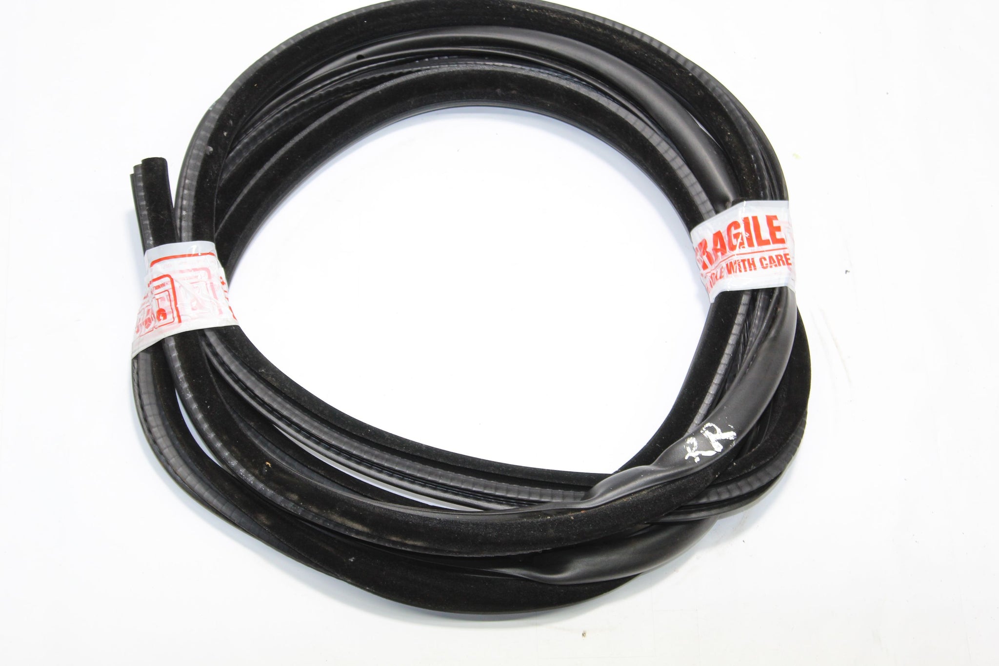 2011 RANGE ROVER VOGUE L322 Right side Rear Door Seal Rubber