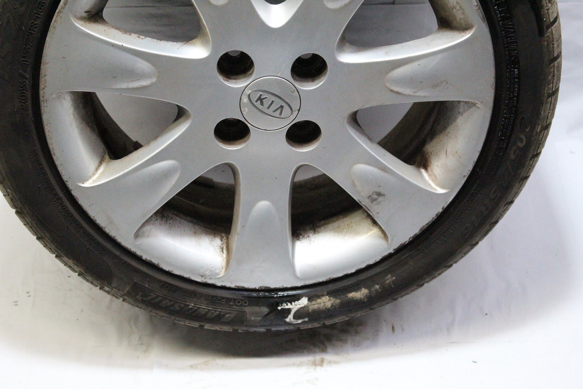 2009 KIA RIO Alloy Wheel with Tyre 205/45 R16 6.6MM