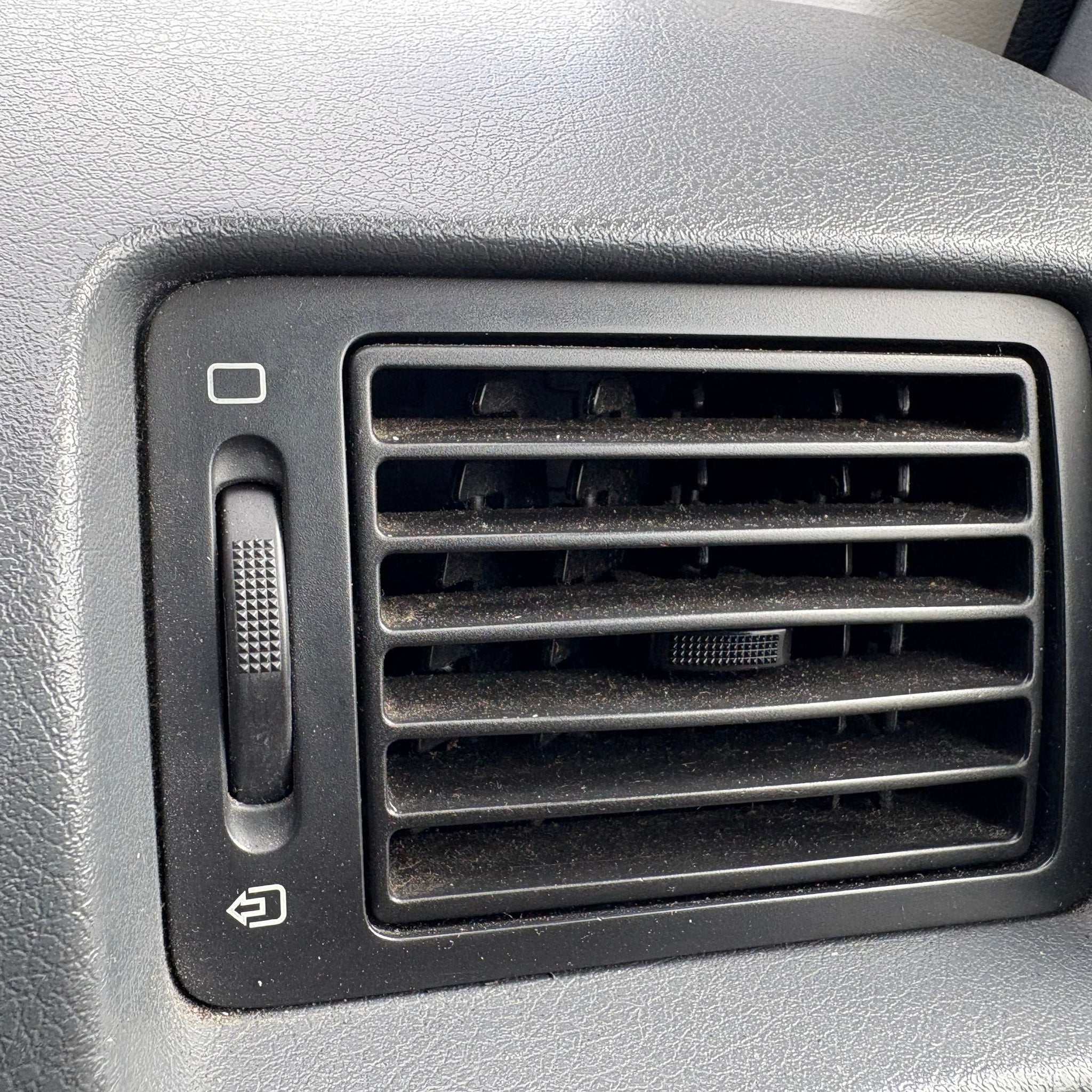 2011 CITROEN DISPATCH RIGHT SIDE DASHBOARD AIR VENT