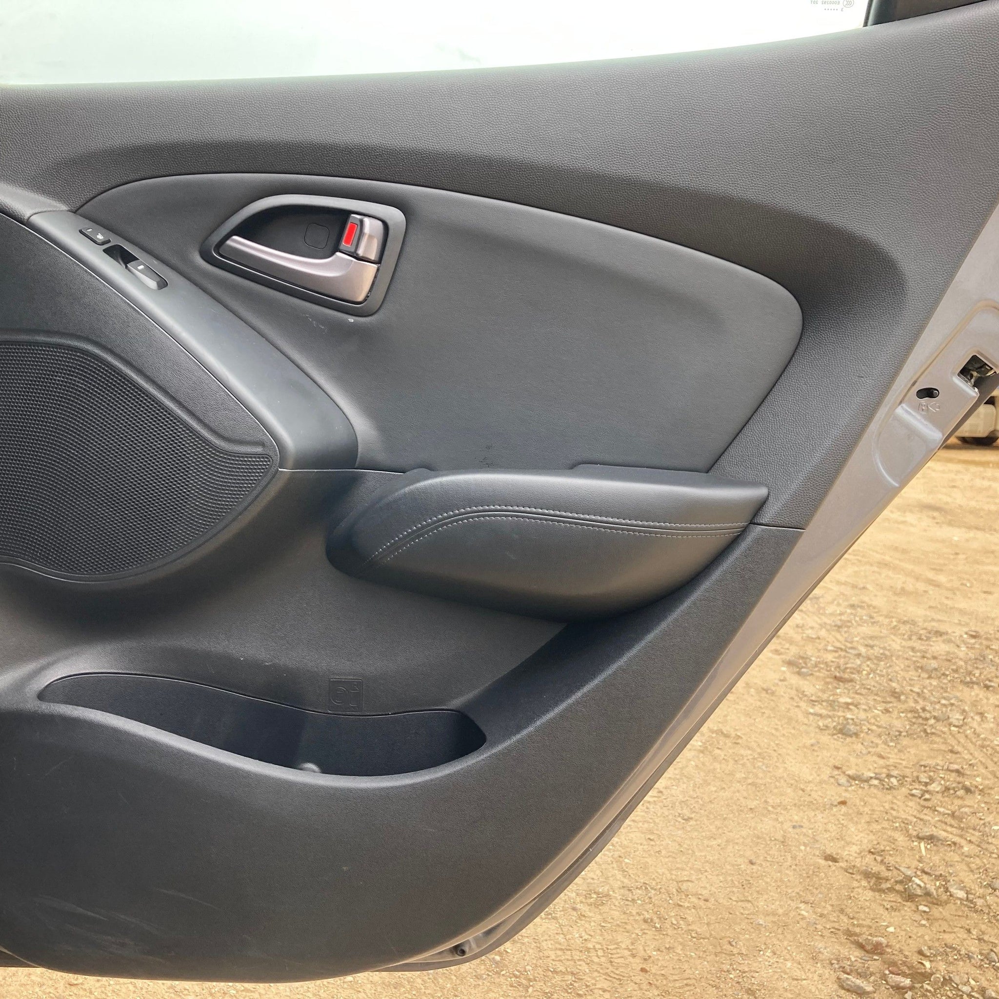 2013 HYUNDAI IX35 Driver side Rear Complete Door GREY