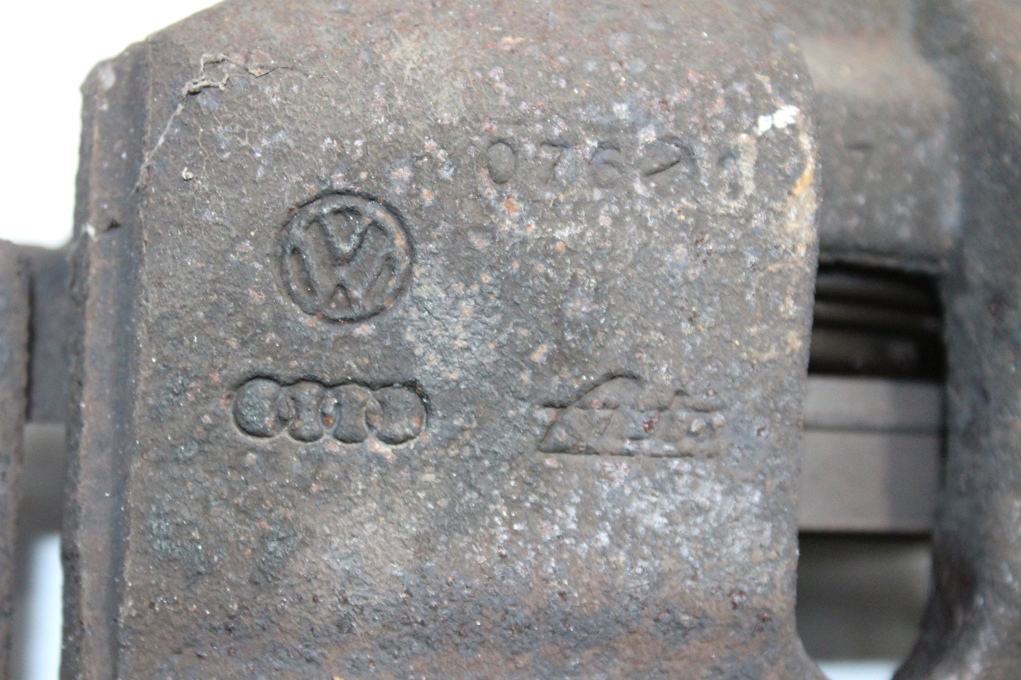 2011 AUDI A1 1.4 Left side Front Brake Caliper