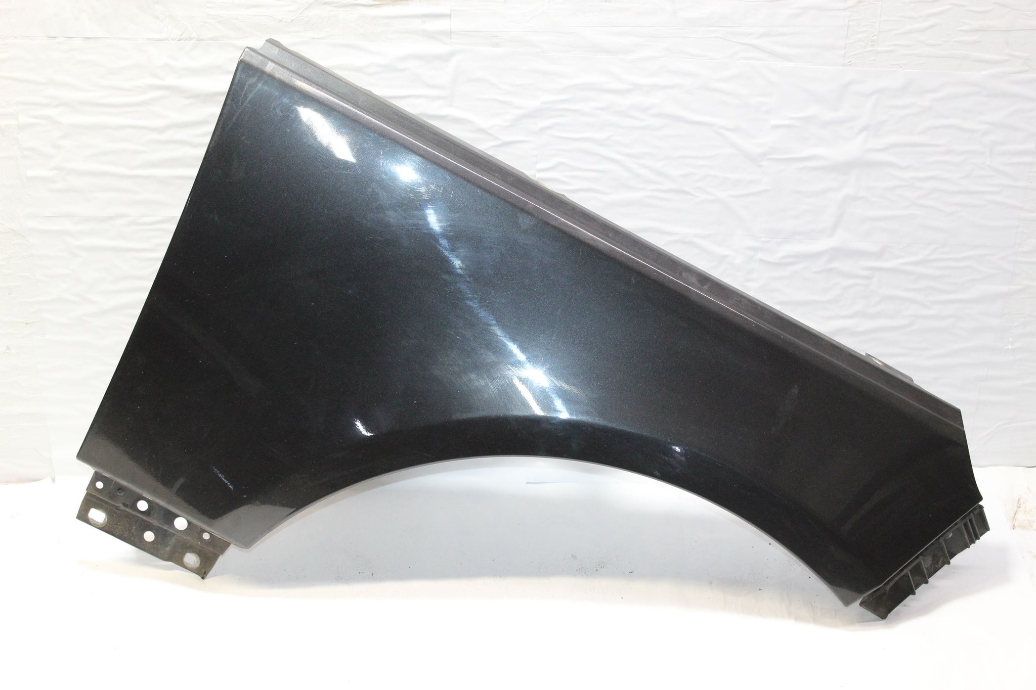 2013 RANGE ROVER VOGUE L405 Right side Wing CAUSEWAY GREY