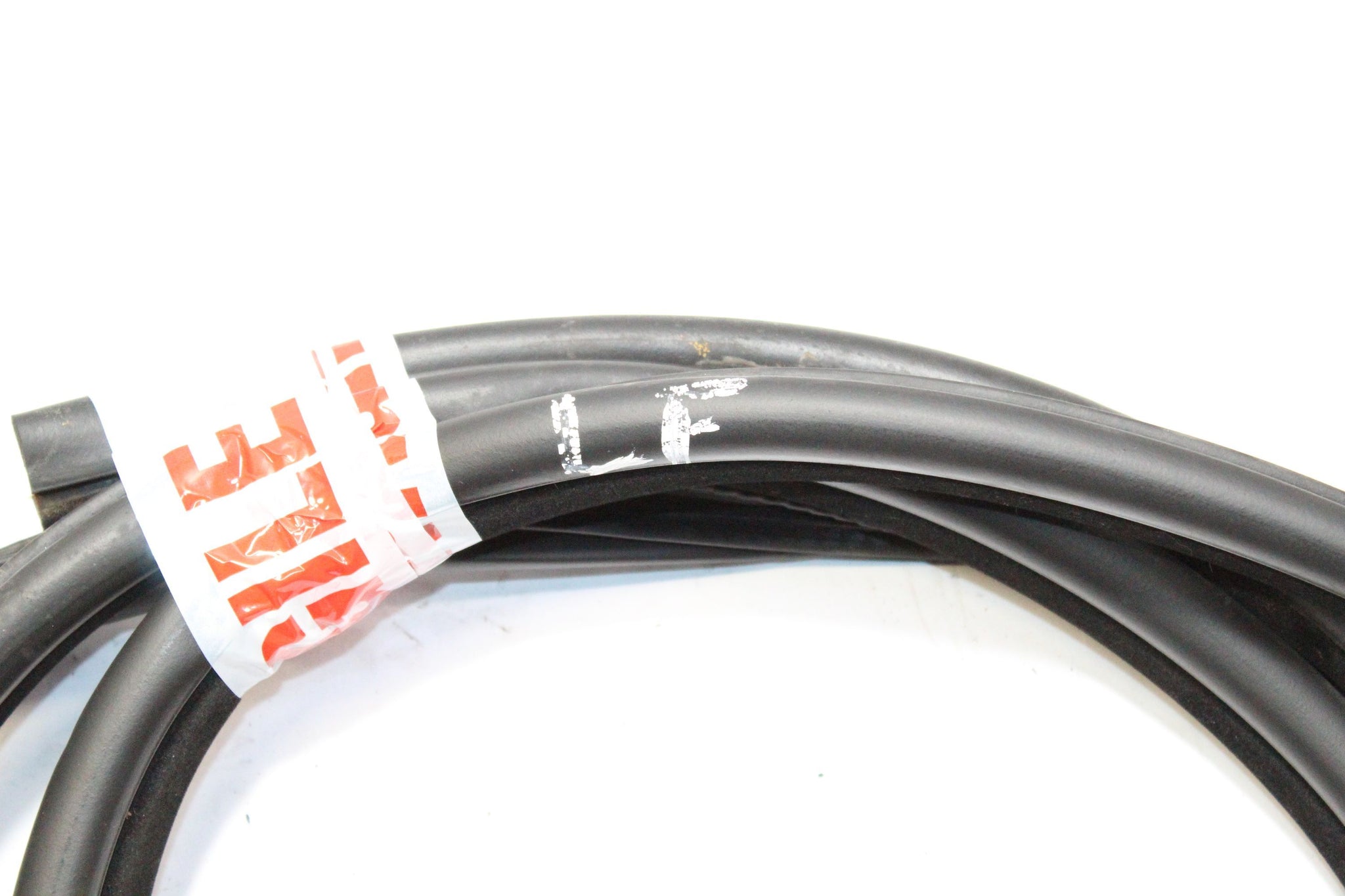 2010 RANGE ROVER VOGUE L322 Left side Front Door Seal Rubber