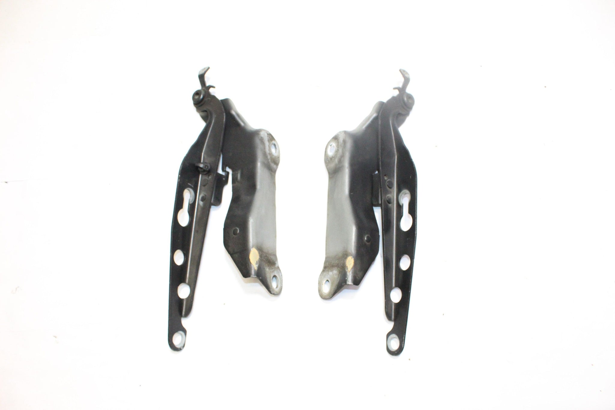 Volvo XC90 bonnet hinges 2010