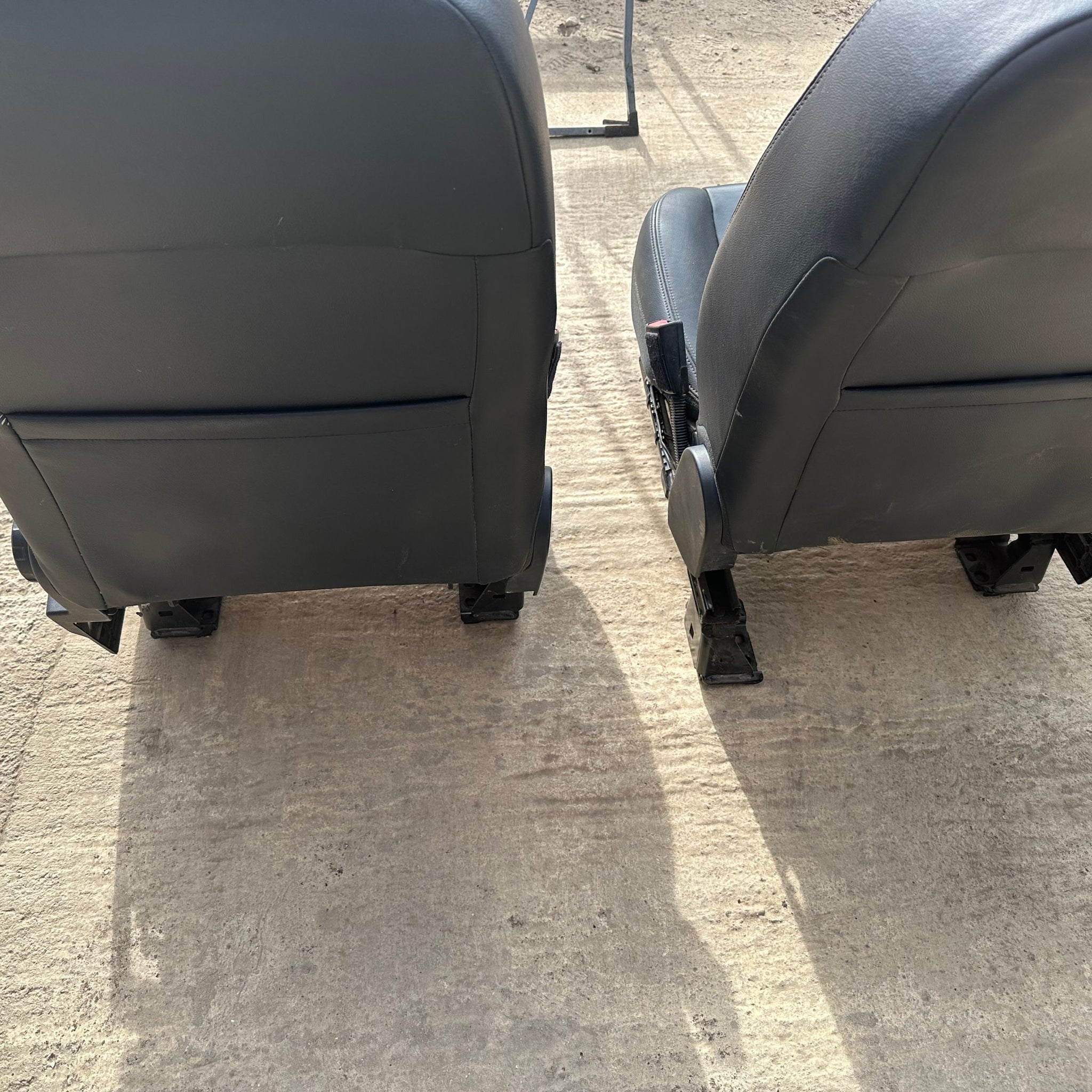 2013 LAND ROVER FREELANDER 2 FRONT LEATHER SEATS (PAIR)