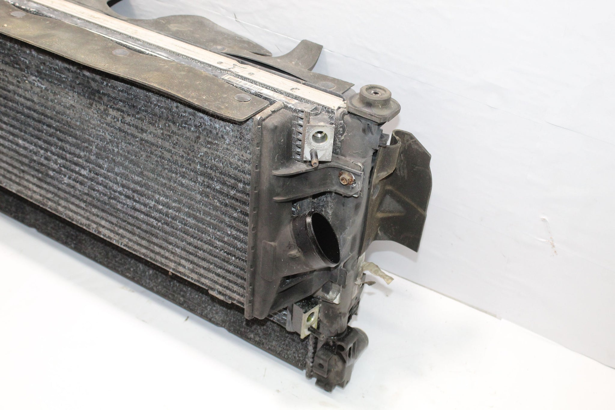 2013 JEEP COMPASS 2.2 RADIATOR PACK WITH COOLING FAN