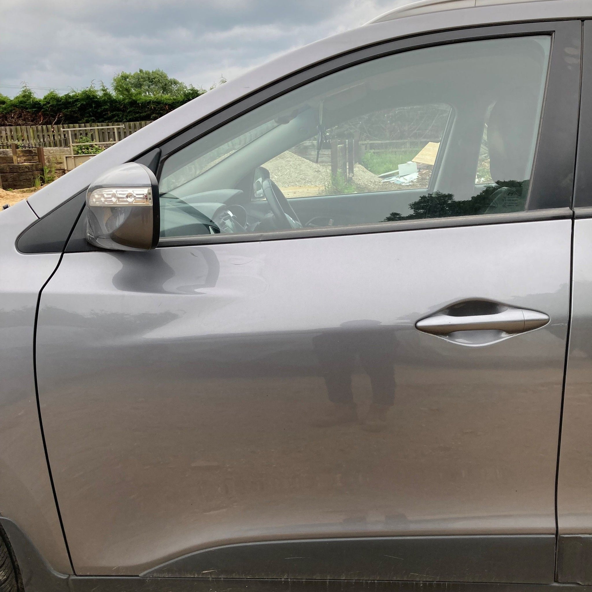 2013 HYUNDAI IX35 Passenger side Front Complete Door GREY