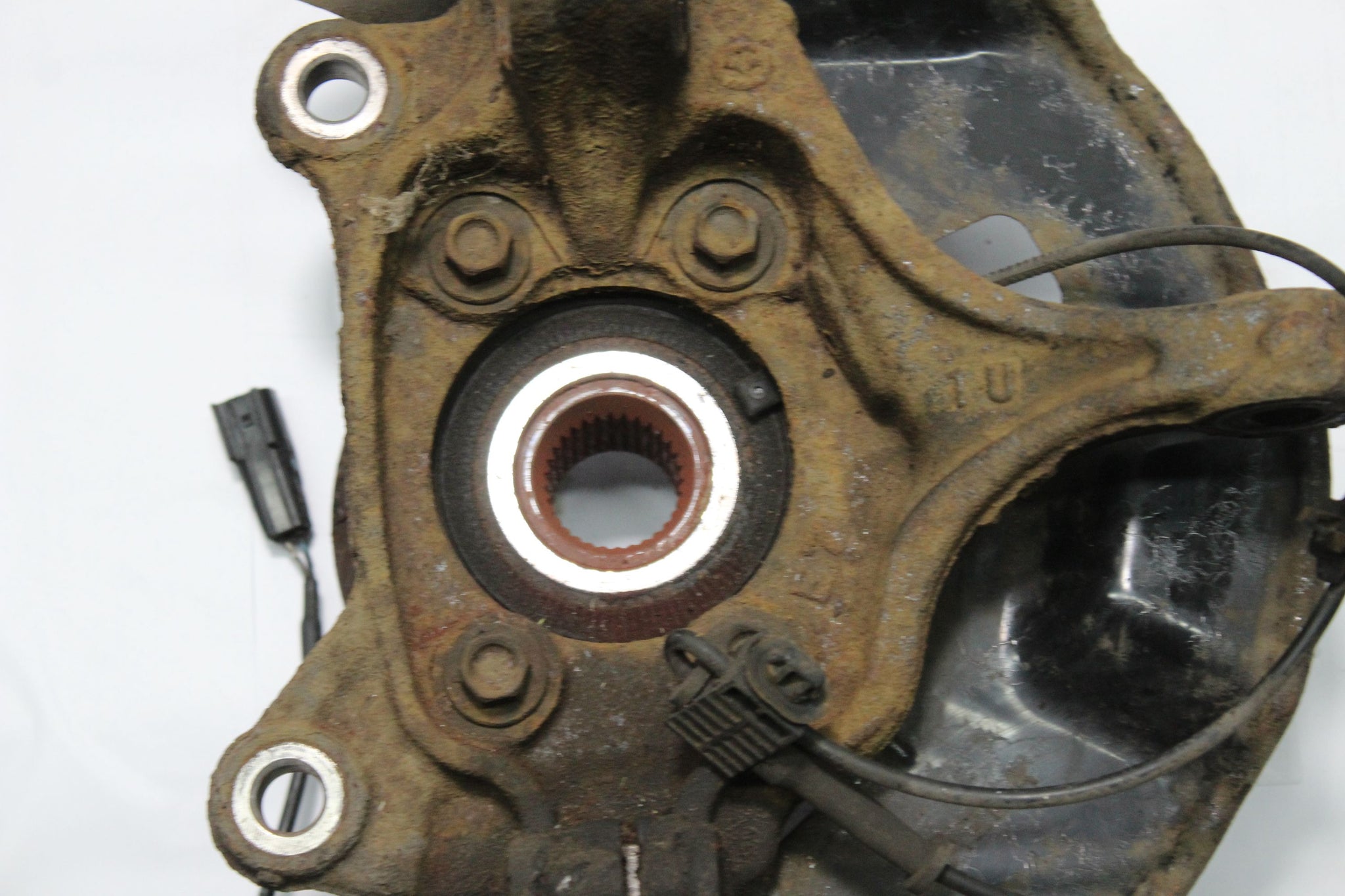 2015 MAZDA 6 2.2 Right side Front Wheel Hub