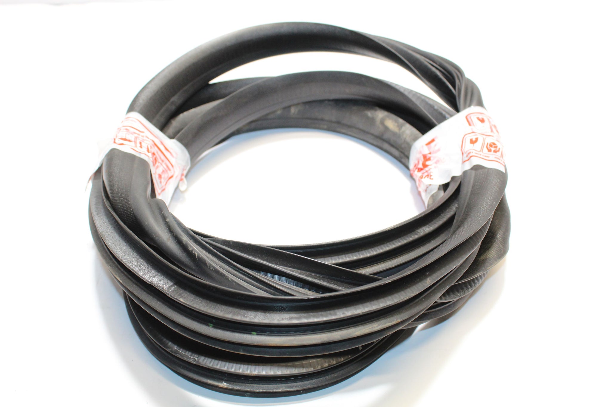 2015 RENAULT CAPTUR Left side Front Door Seal Rubber