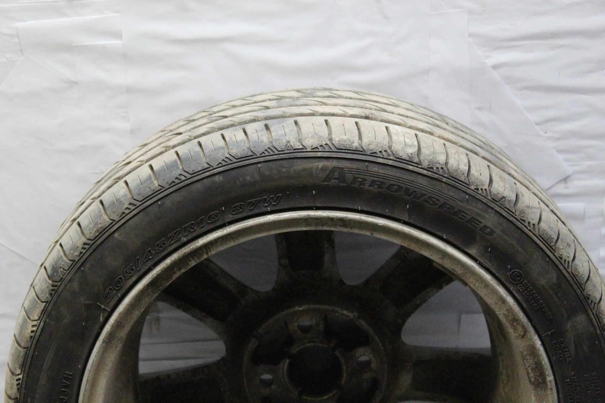 2009 KIA RIO Alloy Wheel with Tyre 205/45 R16 6.8MM