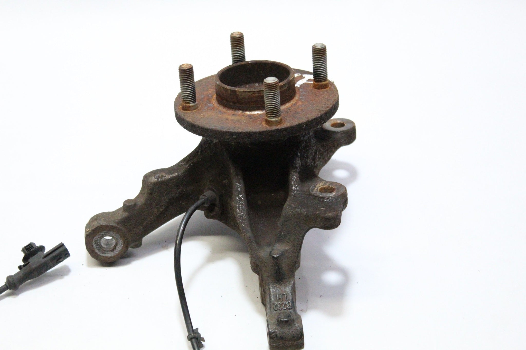 2013 FORD FIESTA 1.0 Left side Front Wheel Hub