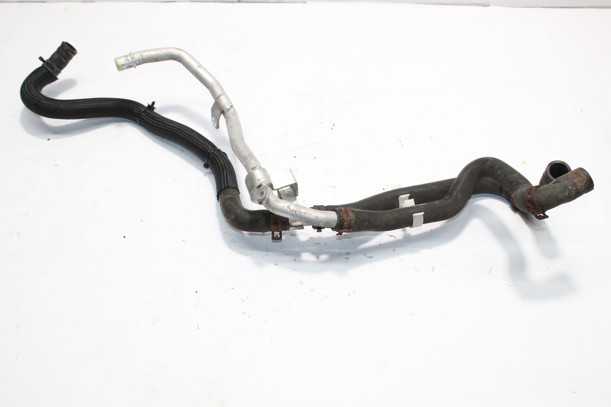 2016 RANGE ROVER EVOQUE 2.0 Coolant Pipe