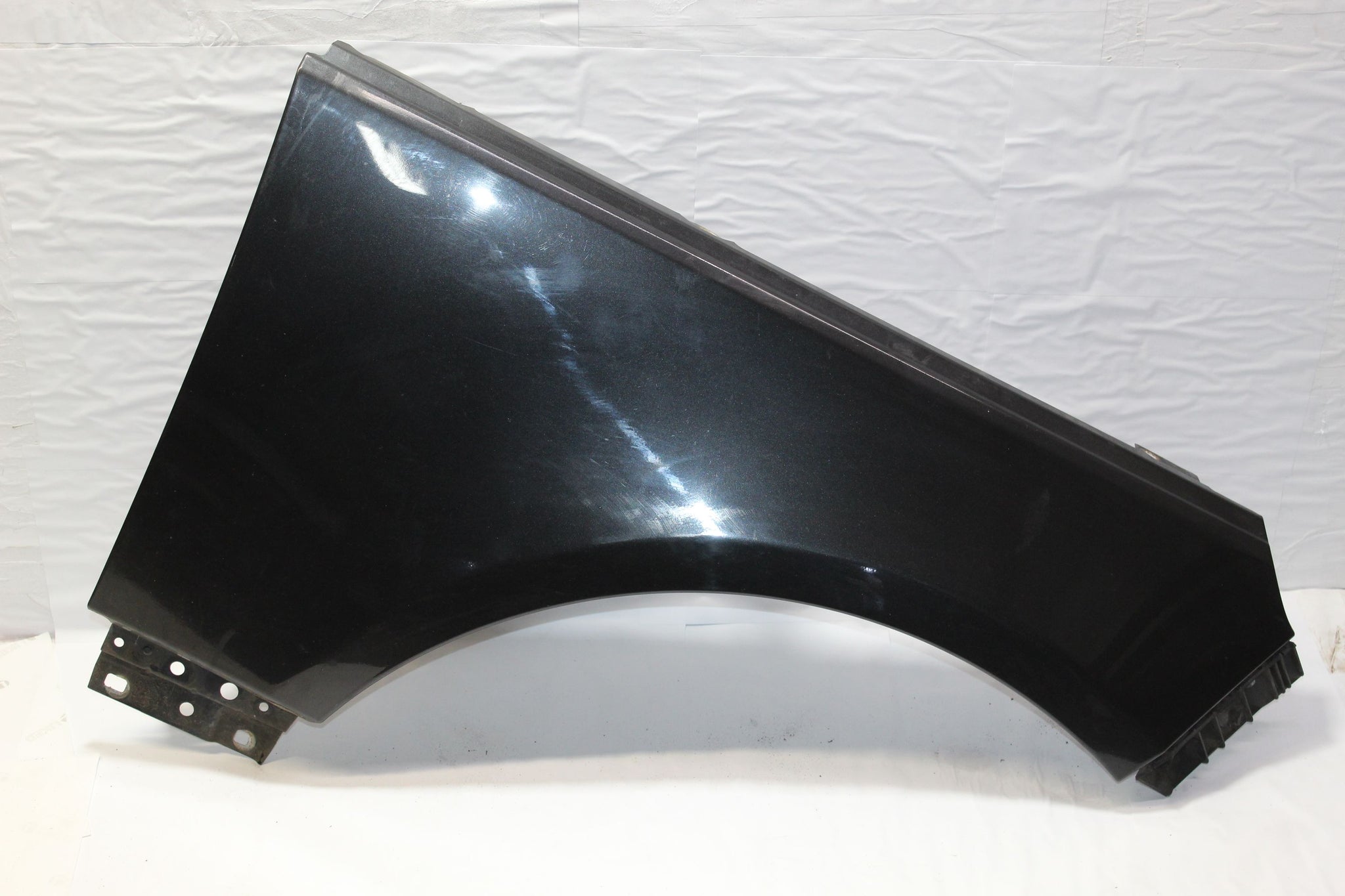 2013 RANGE ROVER VOGUE L405 Right side Wing CAUSEWAY GREY