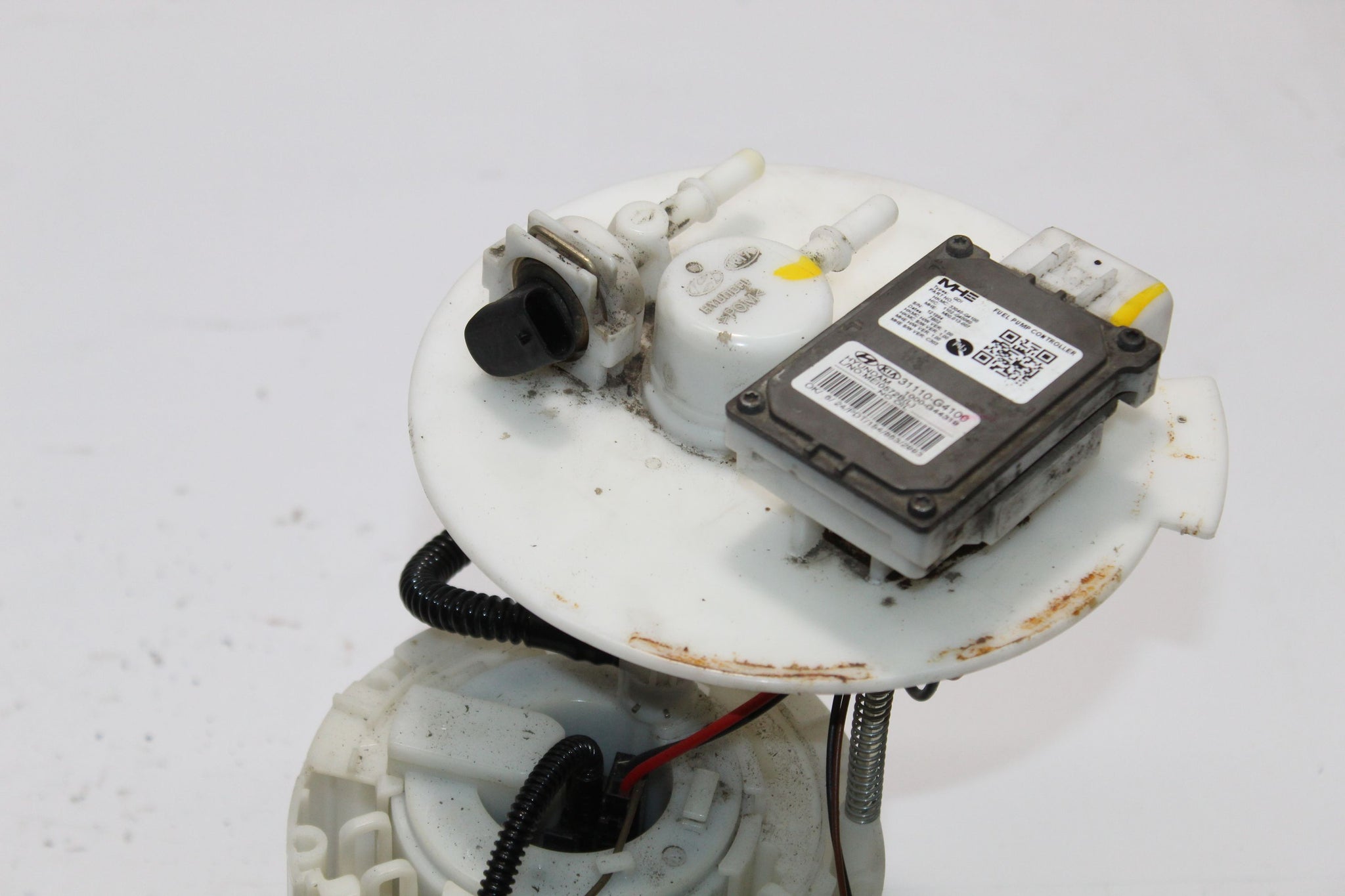 2017 HYUNDAI I30 MK3 1.4 Petrol Fuel Pump and Sender unit 31110-G4110