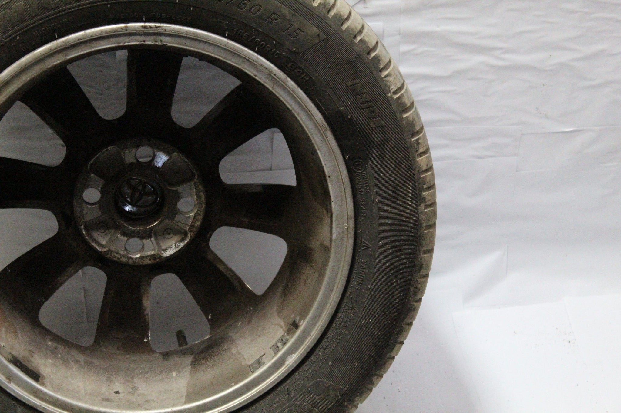2011 TOYOTA YARIS Alloy Wheel with Tyre 185/60 R15 4.2MM