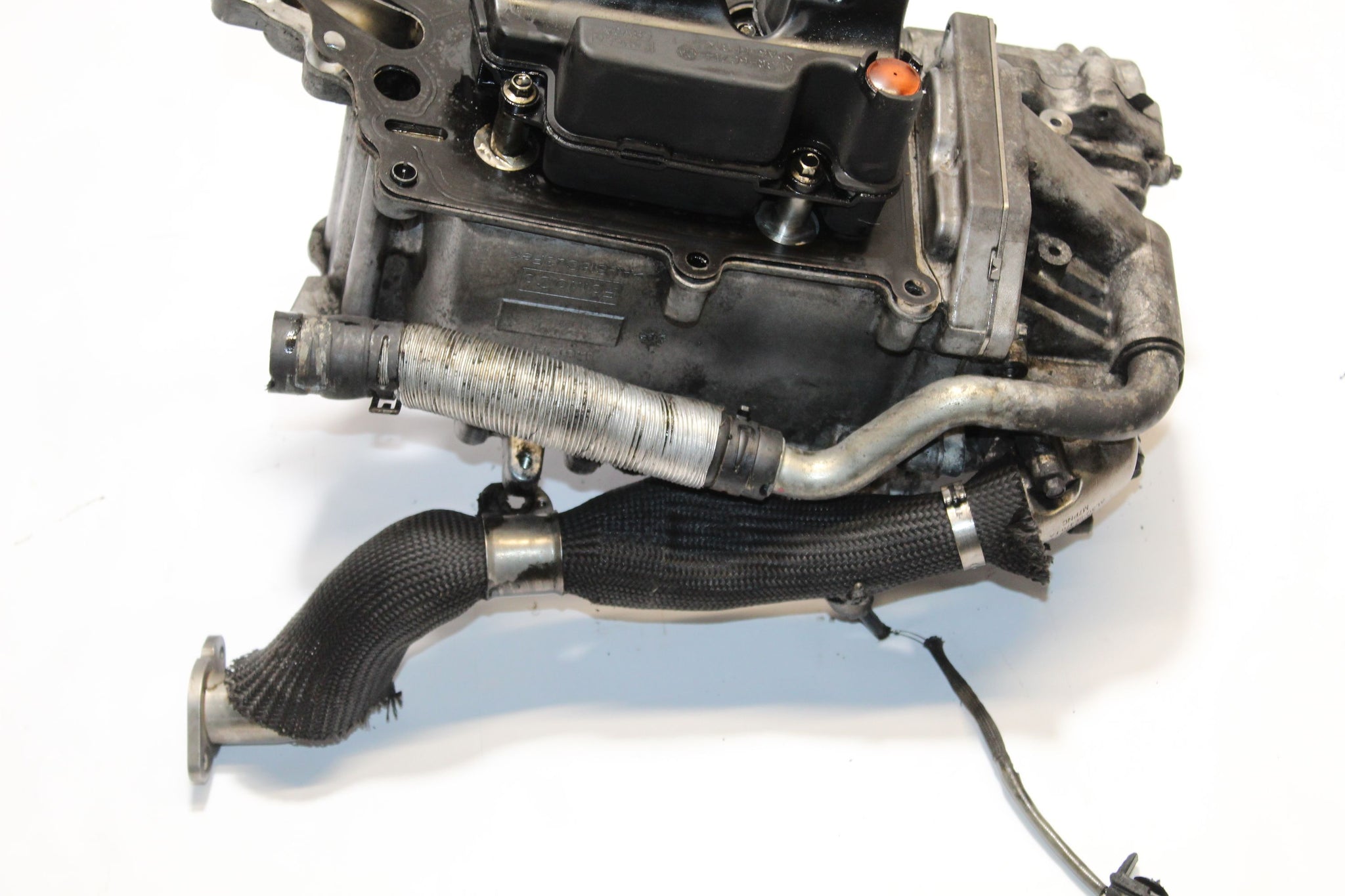 2011 RANGE ROVER VOGUE L322 4.4 EGR HOUSING AL3Q-9U483-EC