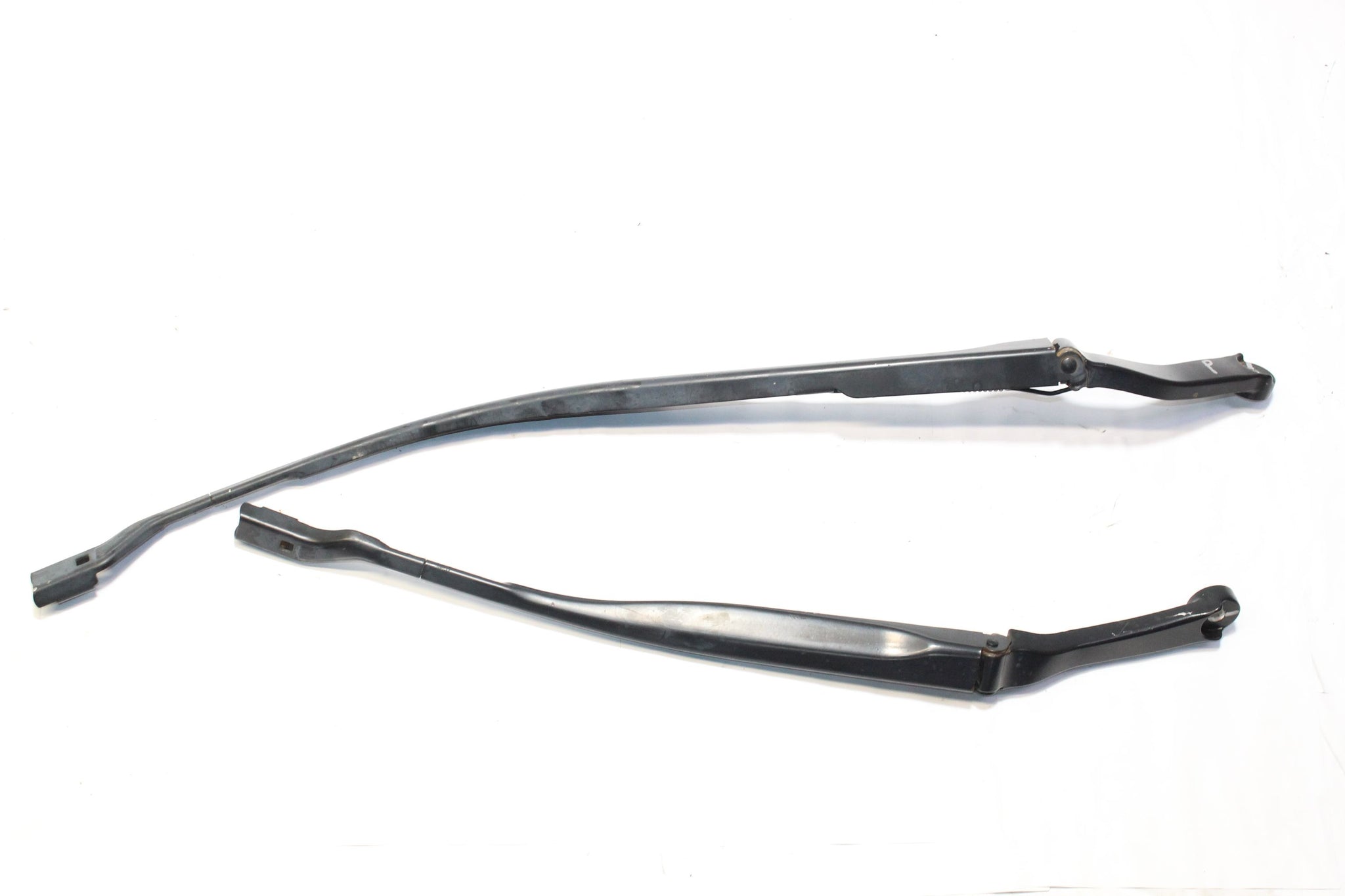 2017 MASERATI GHIBLI Wiper Arm Pair 670001643