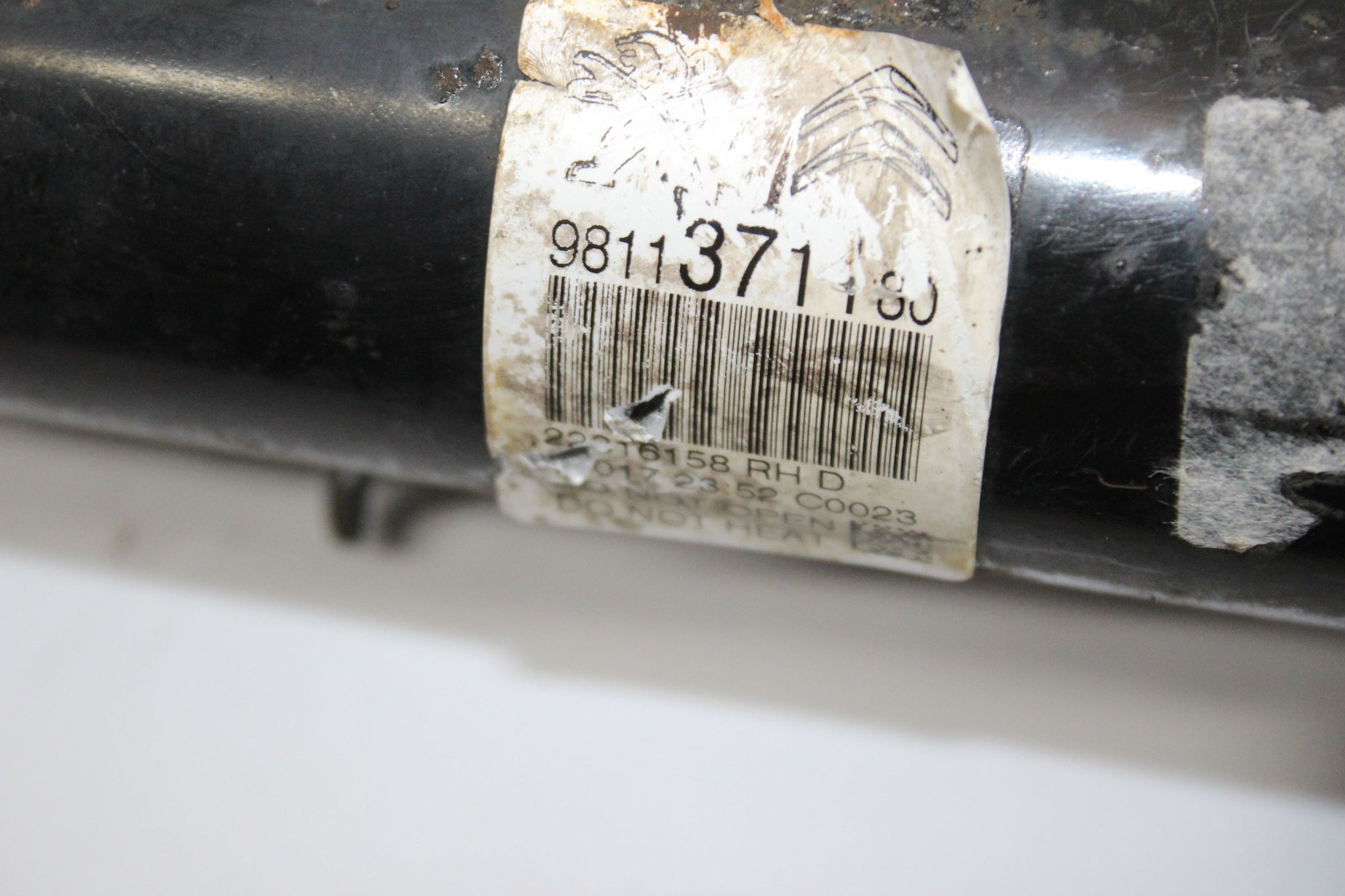 2018 CITROEN C3 MK3 1.2 Right side Front Suspension Leg 9811371180