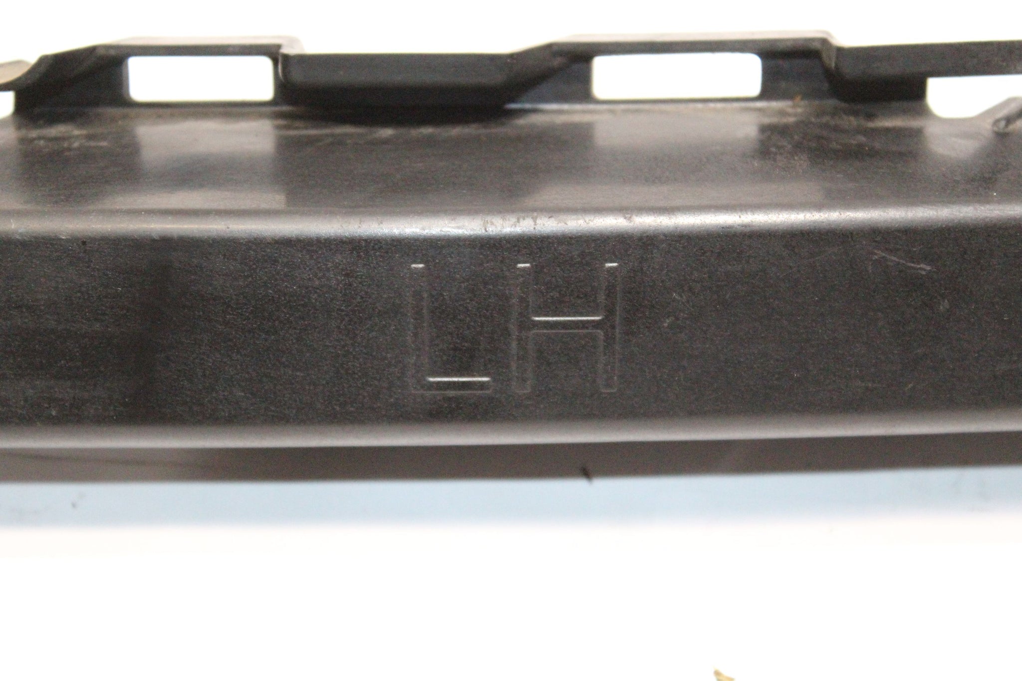 2013 Chevrolet Orlando Left side Front Bumper Bracket 95018460