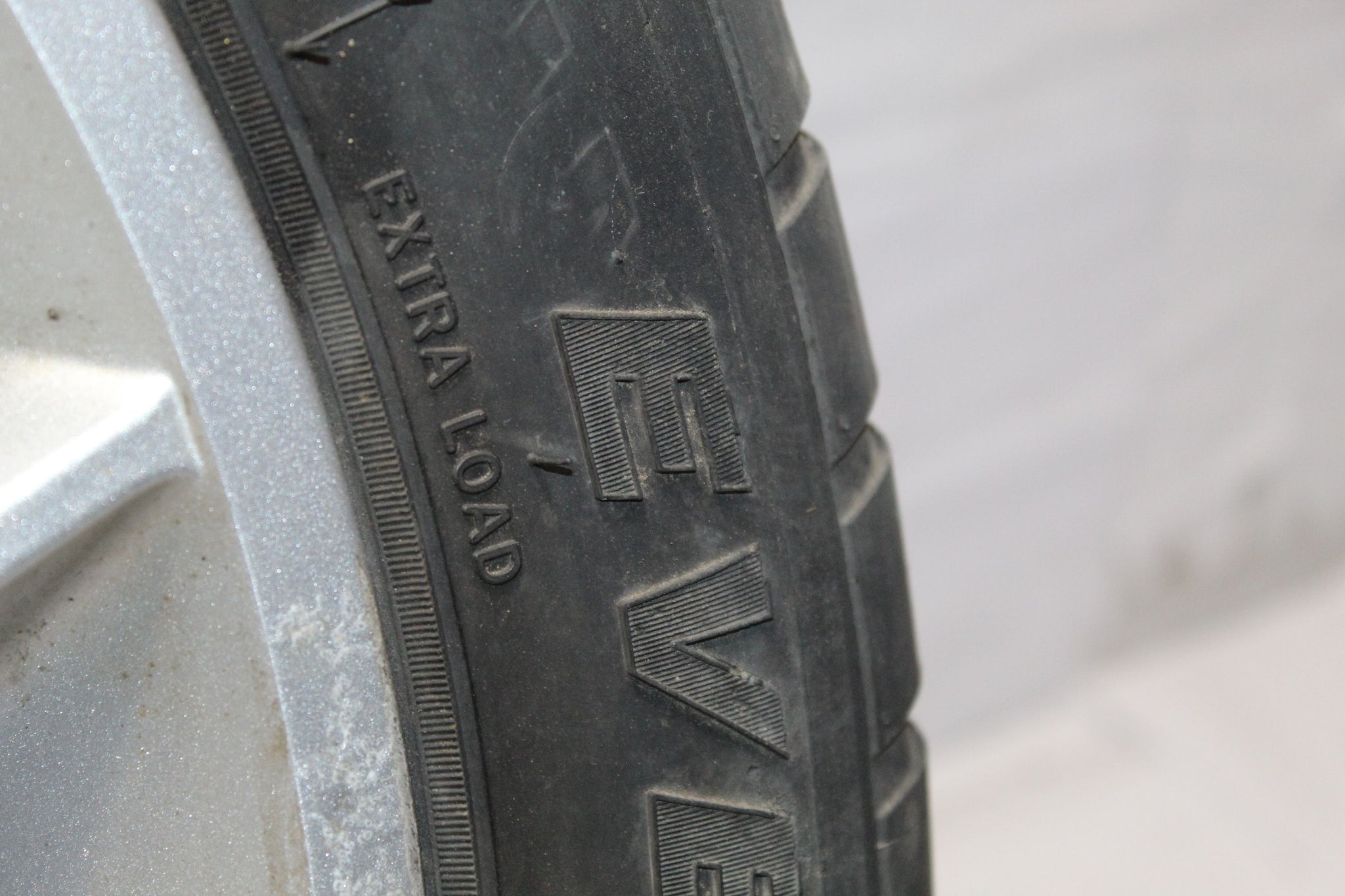 2014 JEEP COMPASS Alloy Wheel with Tyre 215/55 R18 4.8MM