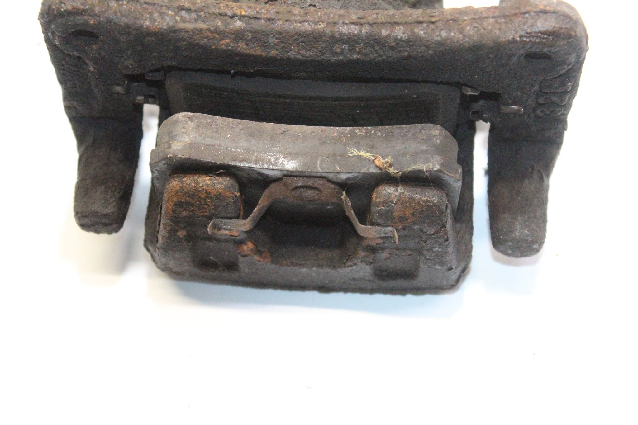 2014 JEEP COMPASS 2.2 Right side Rear Brake Caliper