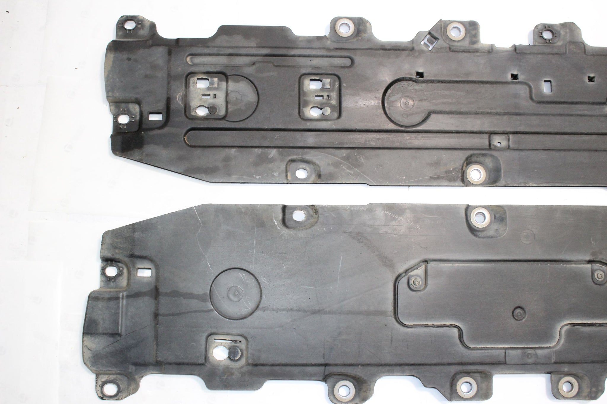 2015 VOLVO XC90 MK2 UNDERBODY COVERS UNDERTRAY PAIR 31383649 31353841