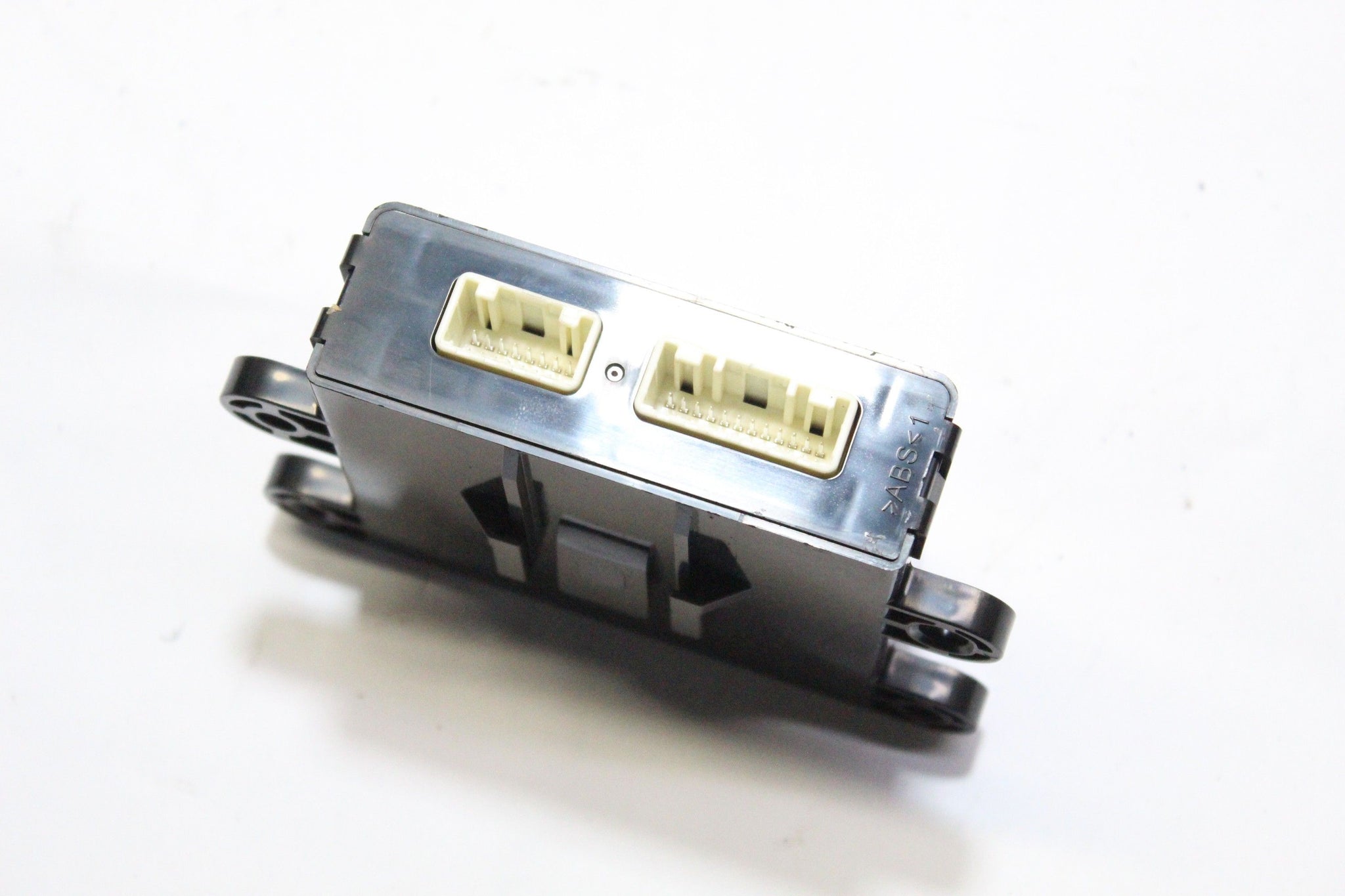 2010 MITSUBISHI ASX Keyless Entry Control Module ECU 8637A528