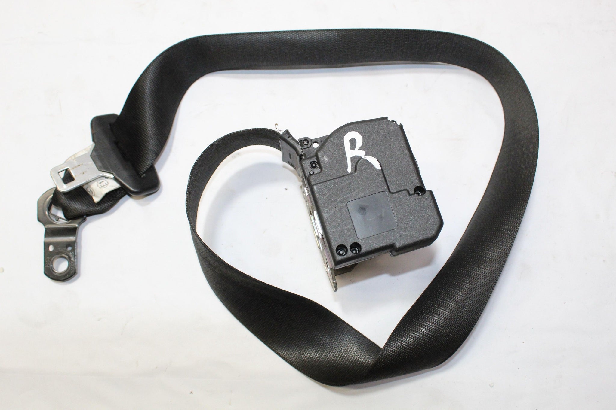 2006 BMW Z4 Right side Front Seat Belt 33027670