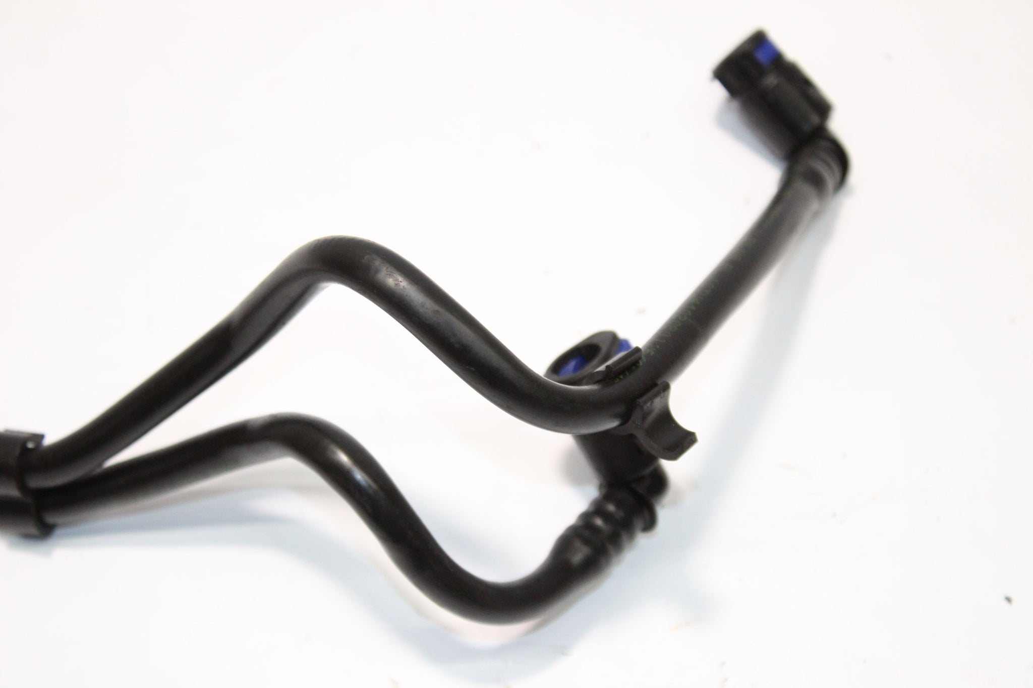 2016 RANGE ROVER EVOQUE 2.0 Fuel Pipe GJ32-9G301-AA