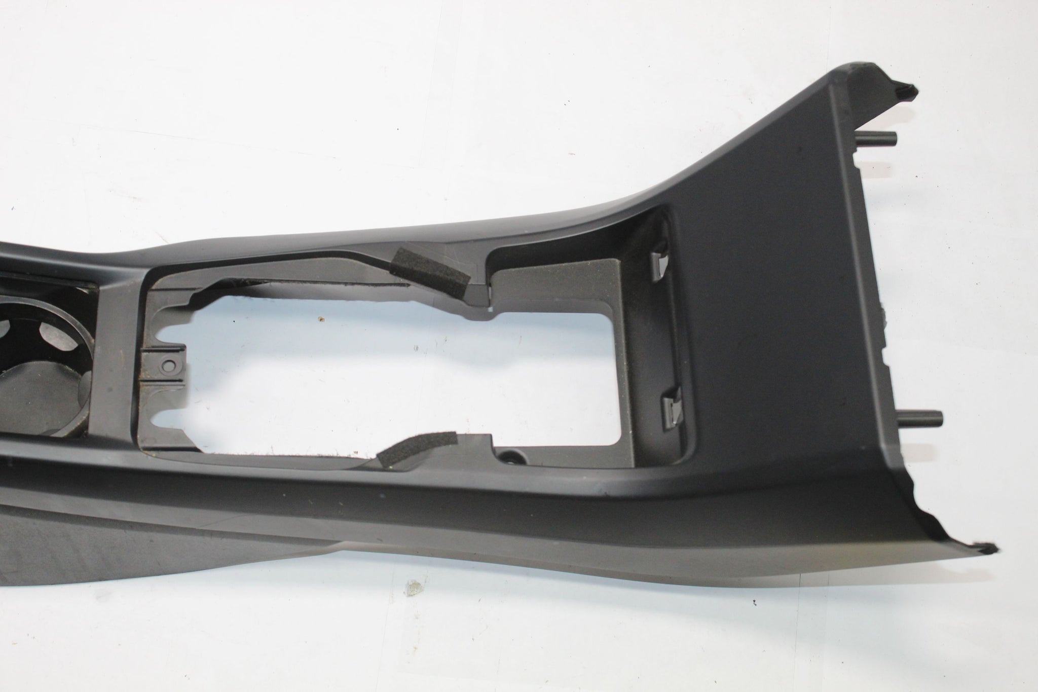 2015 VOLVO V40 Centre Console Armrest