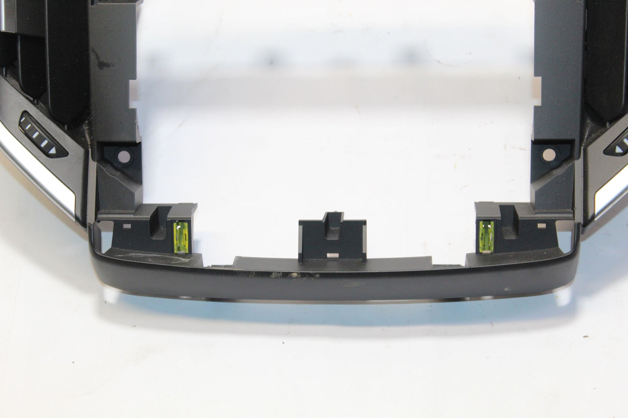 2017 MASERATI GHIBLI Screen Trim and Air Vent 670066392