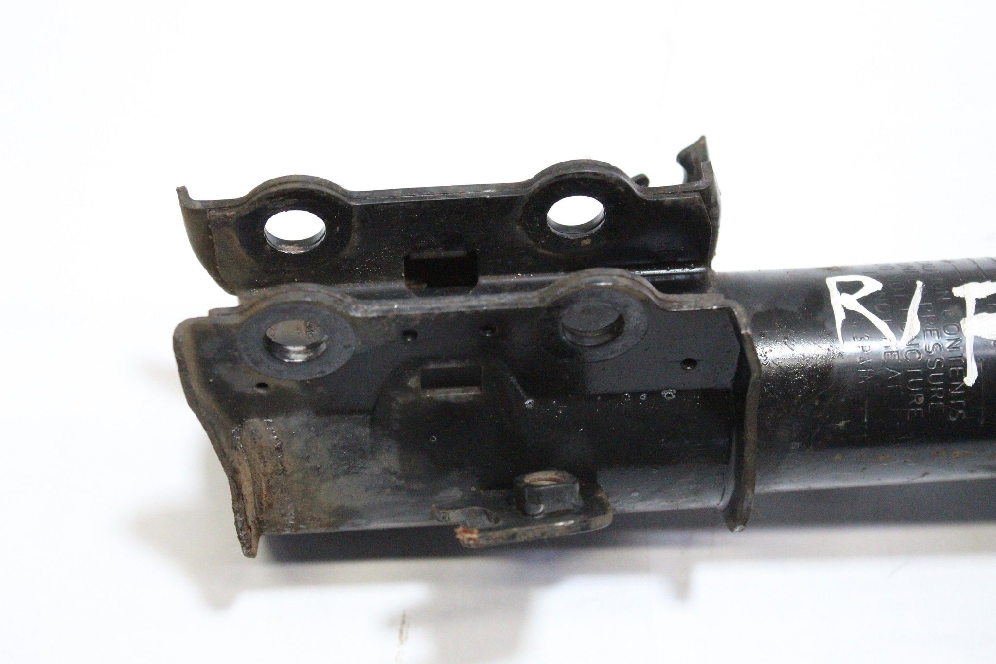 2013 FORD FIESTA 1.0 Right side Front Suspension Leg