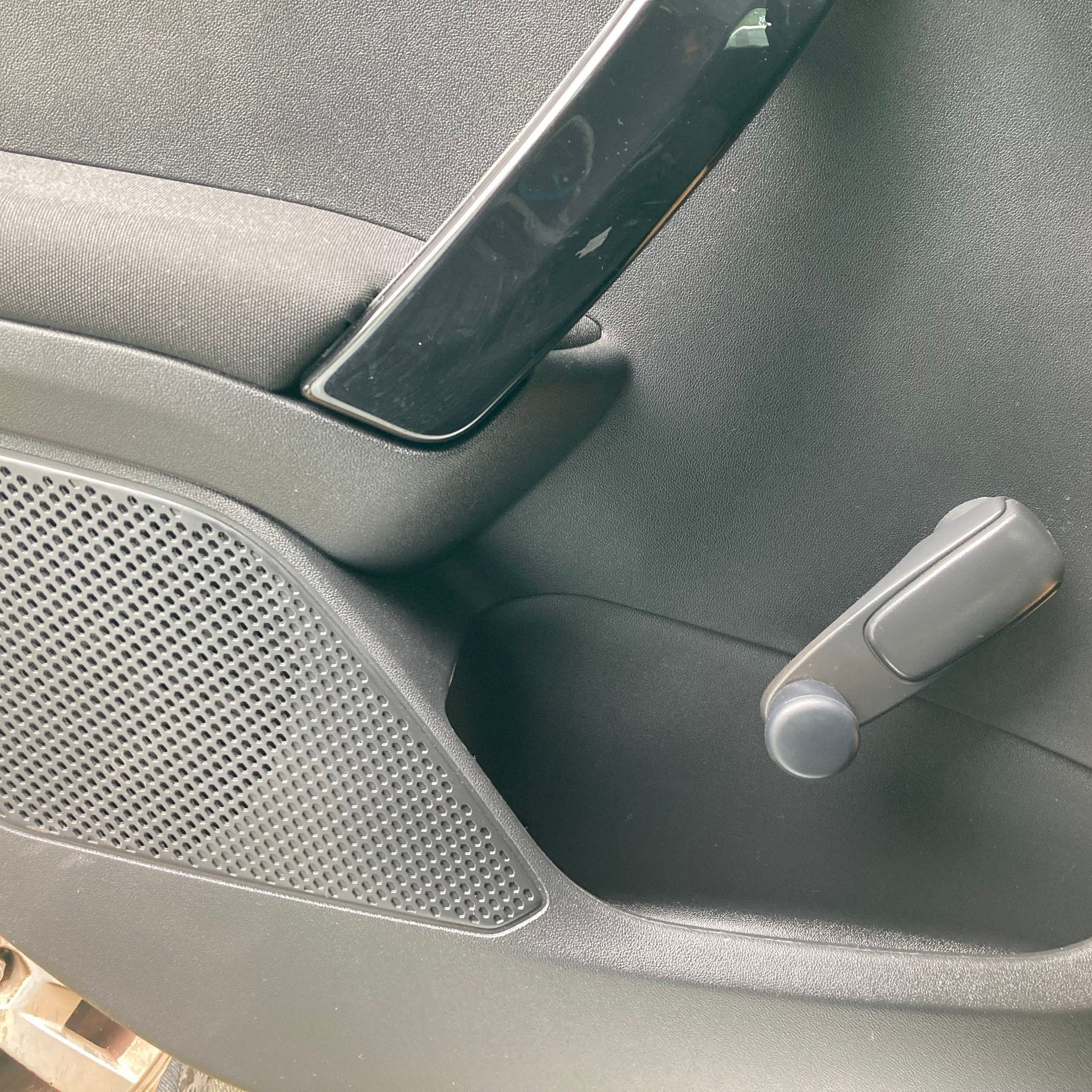 2018 PEUGEOT 208 Passenger side Rear Complete Door EWP WHITE