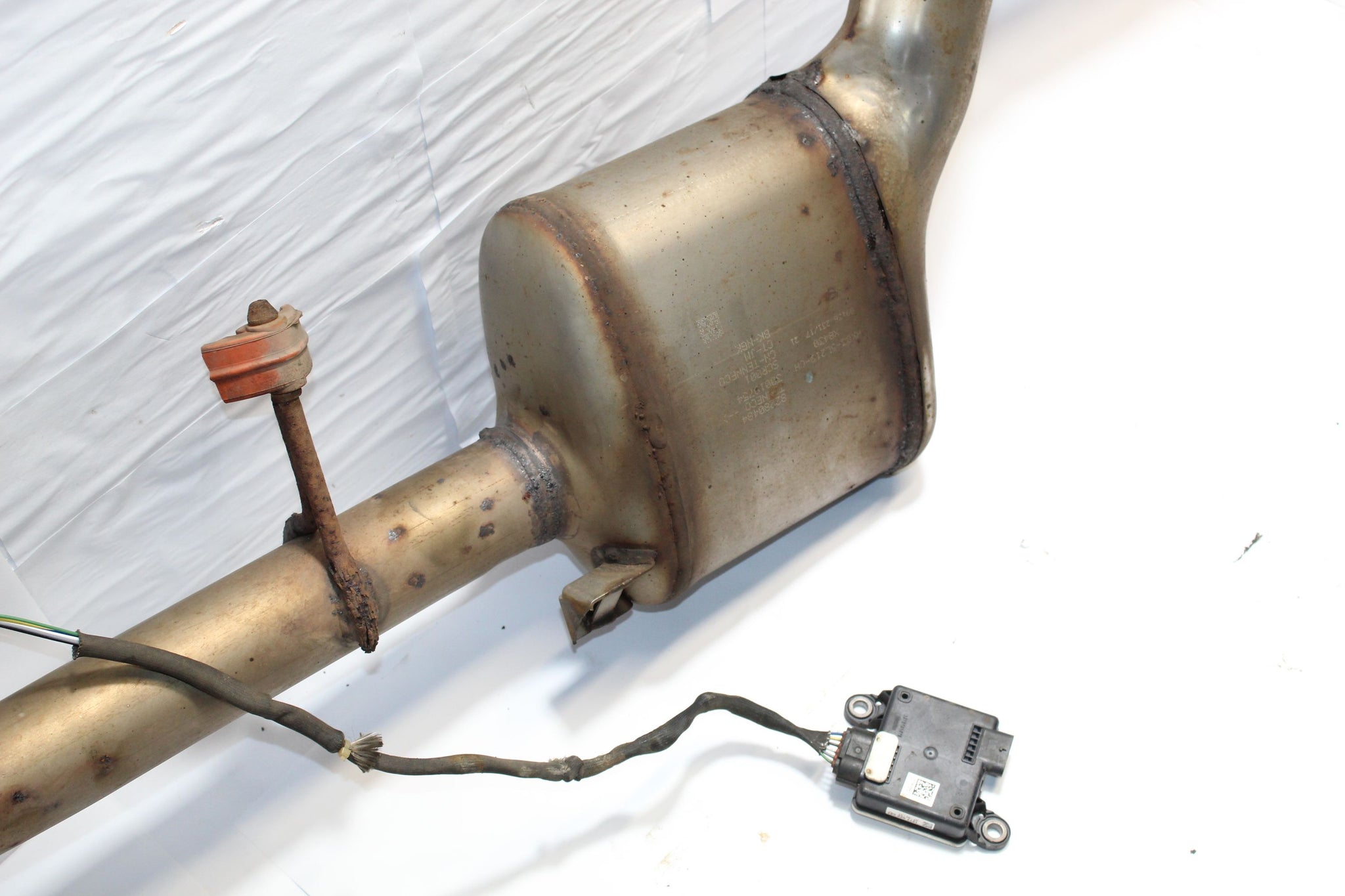 2017 JAGUAR F PACE 2.0 Catalytic Converter CAT Exhaust Down Pipe HK83-5L219-CH