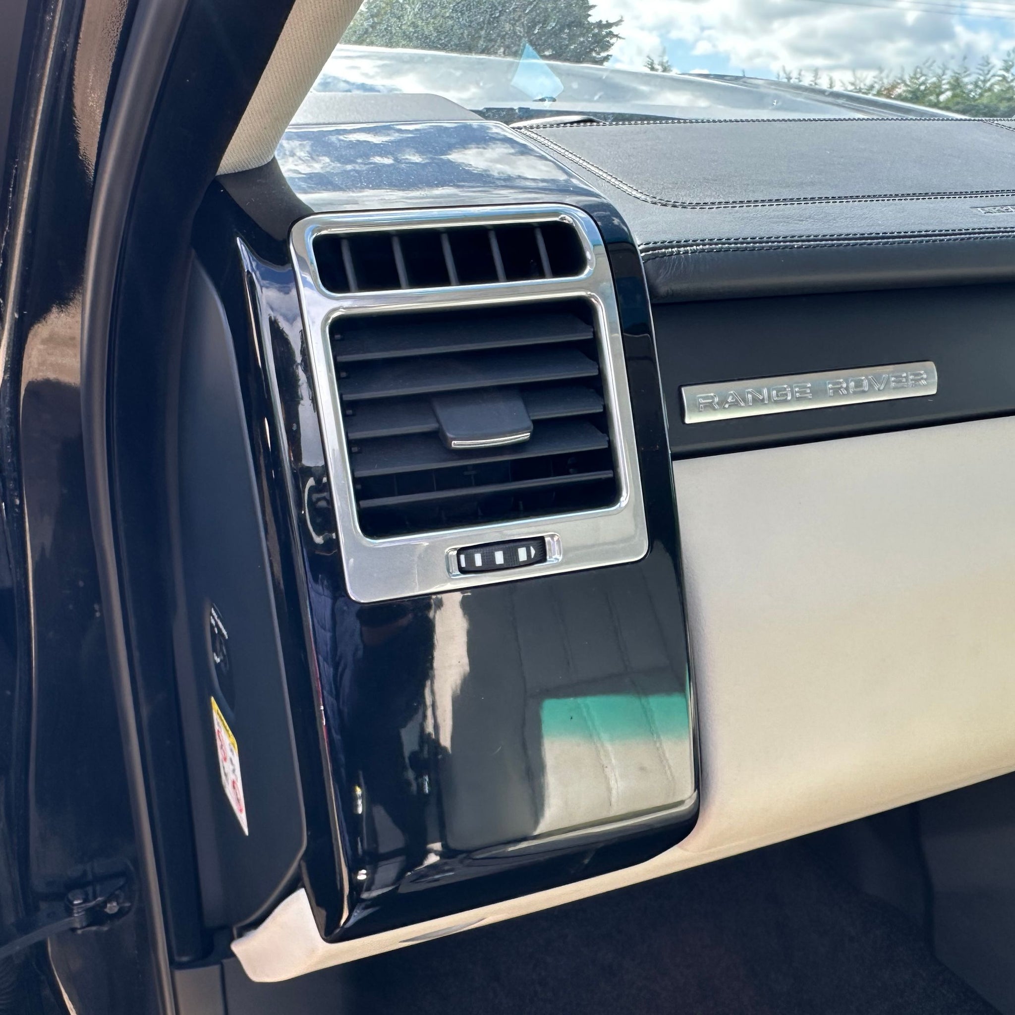 RANGE ROVER VOGUE L322 LEFT SIDE AIR VENT 2011