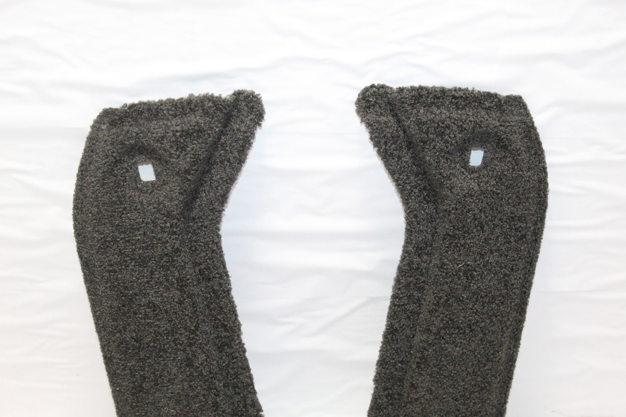 2010 RANGE ROVER VOGUE L322 BOOT CARPET TRIM PANELS (PAIR)