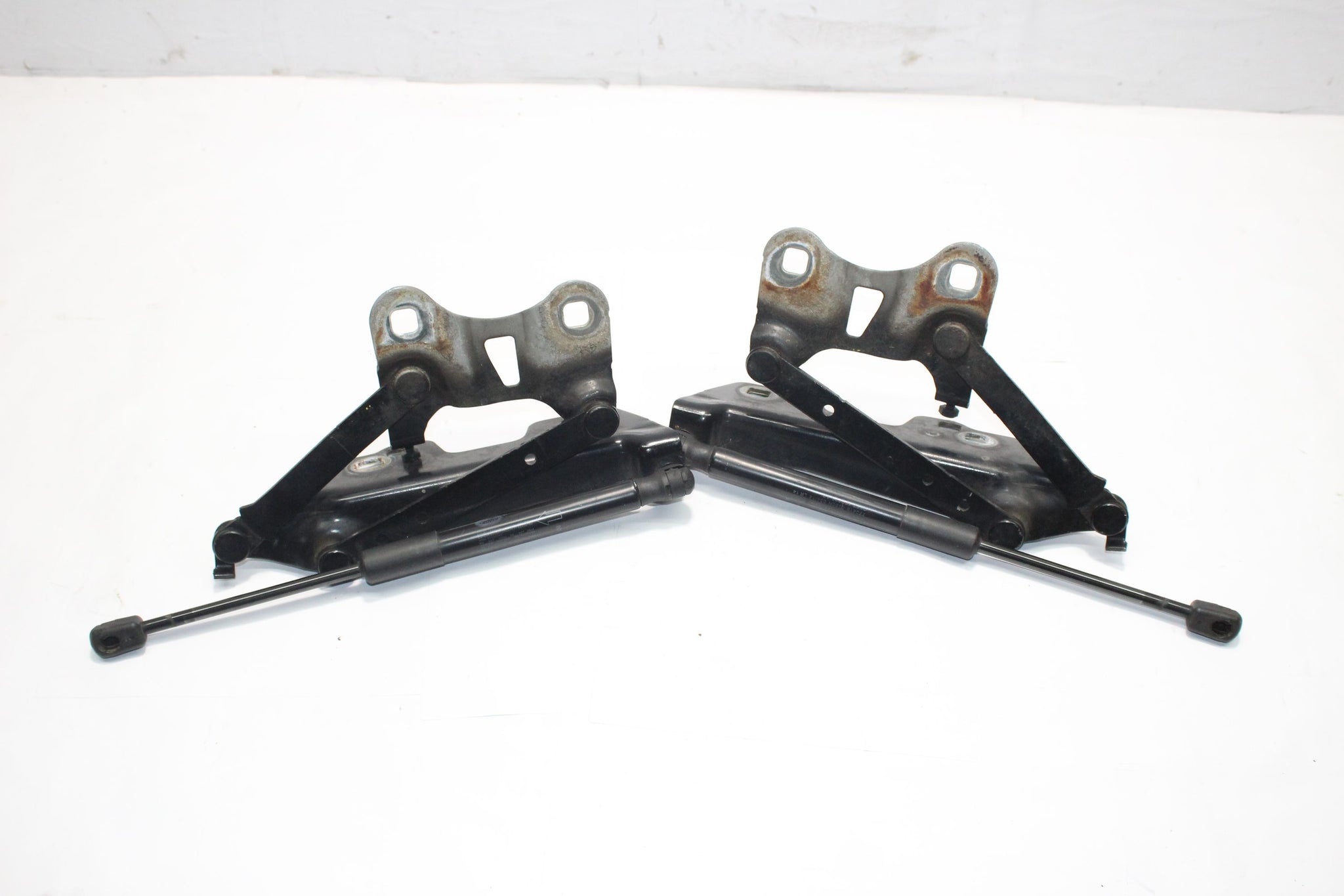 2014 RANGE ROVER VOGUE L405 Bonnet Hinge and Strut Pair