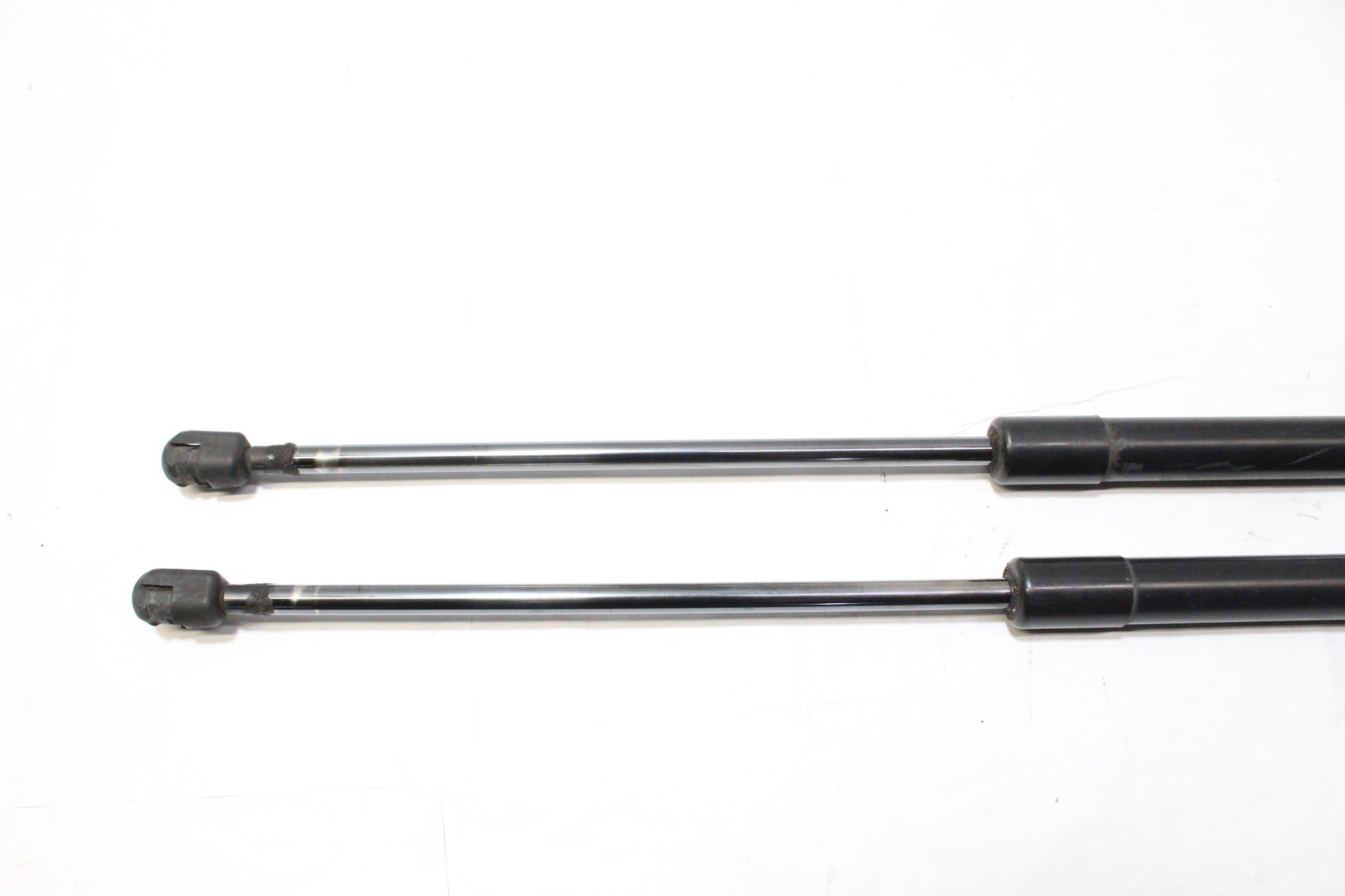 2009 MERCEDES VITO W639 Tailgate Struts Pair A6399800164