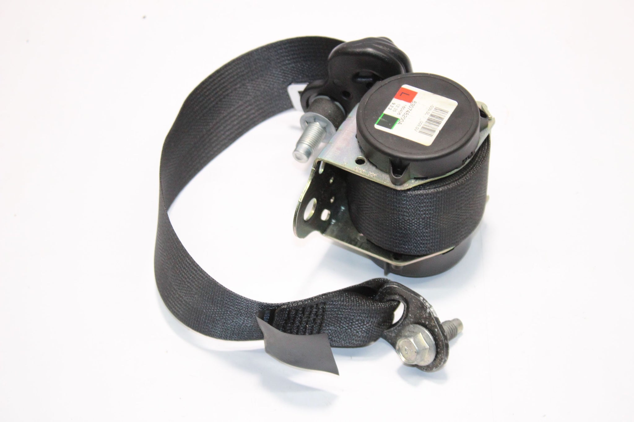 2016 NISSAN JUKE F15 Left side Rear Seat Belt 630748200A