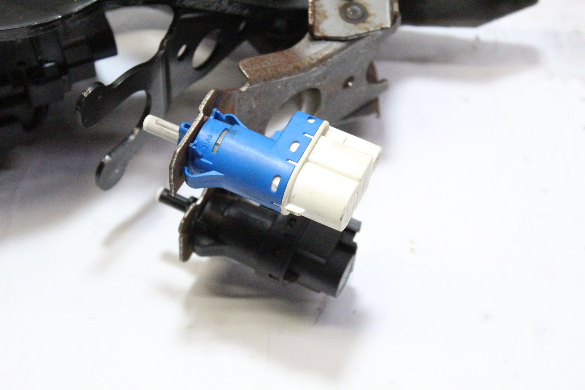 2013 FORD FIESTA 1.0 Brake Pedal and Accelerator Pedal Box 8V219F836AB