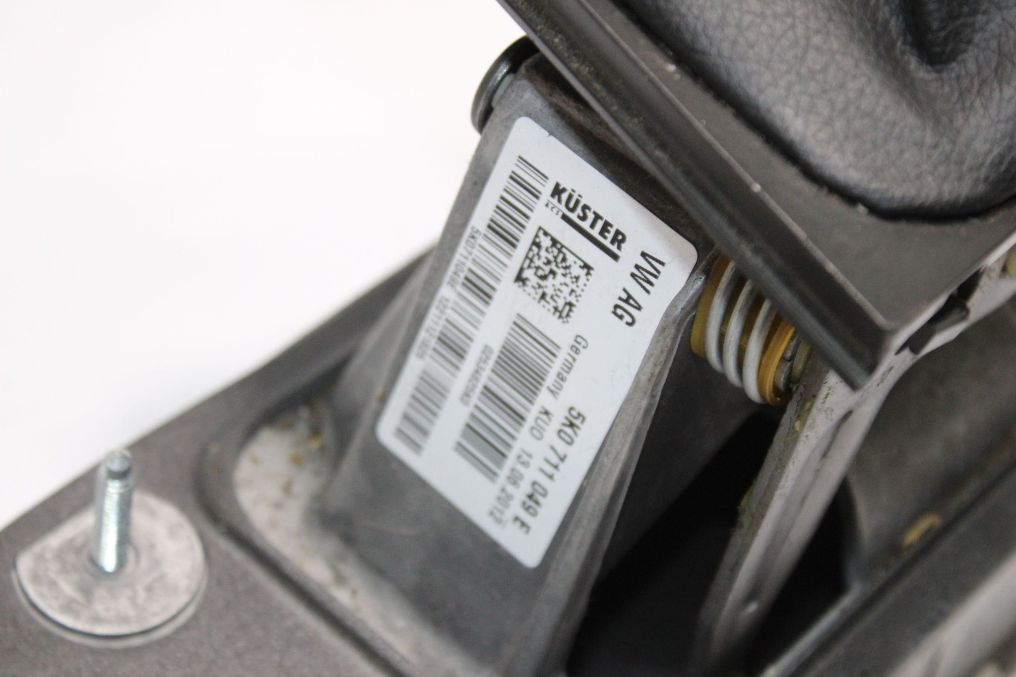 2013 SKODA YETI MANUAL 6 SPEED Gear Selector Shifter Linkage Cable 1K0711061B