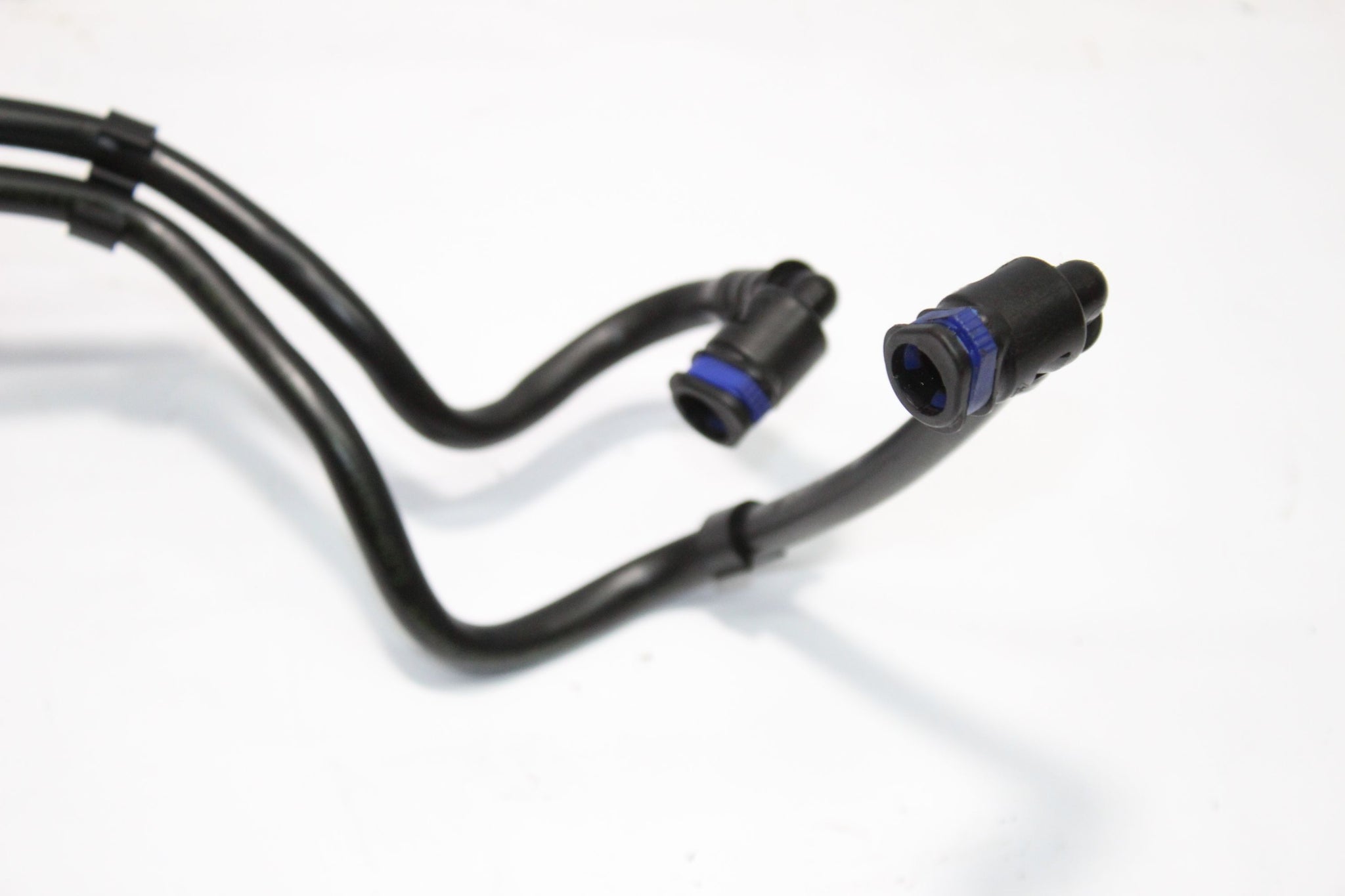 2016 RANGE ROVER EVOQUE 2.0 Fuel Pipe GJ32-9G301-AA