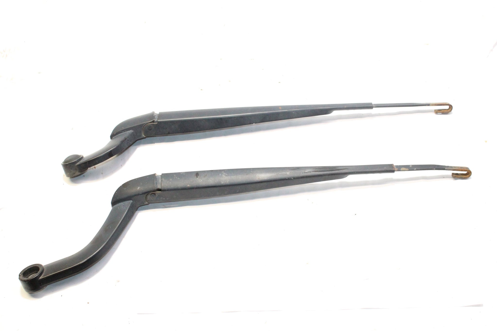 2009 LAND ROVER DISCOVERY 4 Wiper Arm Pair