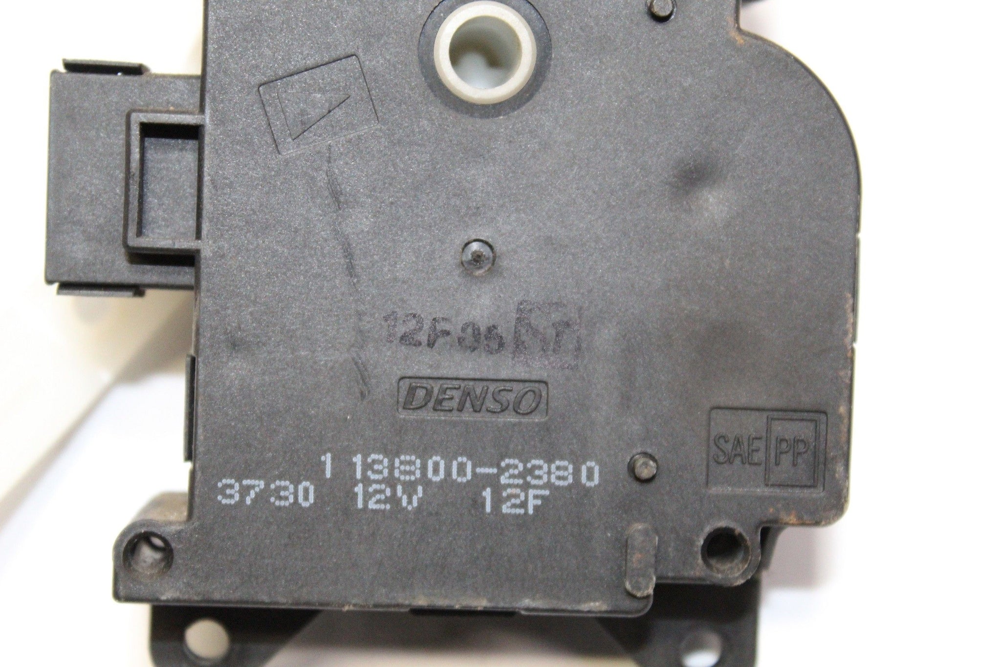 2005 MITSUBISHI SHOGUN Heater Flap Actuator Motor 113800-2380 3730