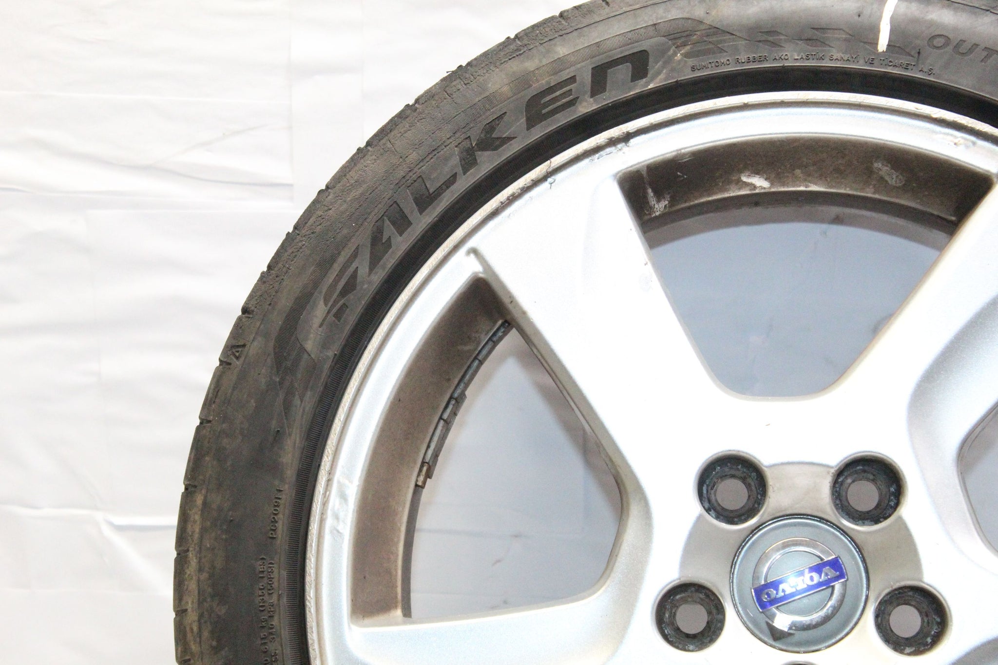 2011 VOLVO V60 Alloy Wheel with Tyre 215/45 R17 3.0MM
