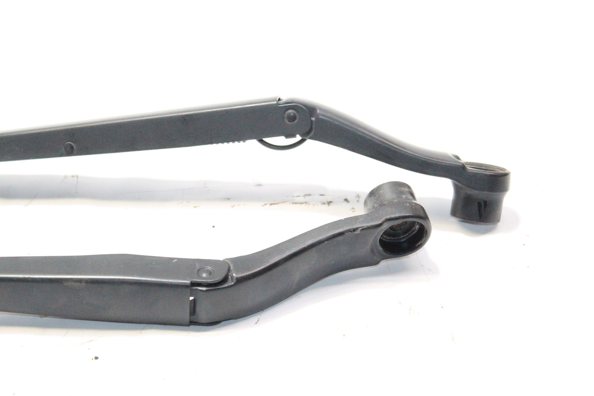 2017 HYUNDAI I20 FRONT WINDSCREEN WIPER ARMS (PAIR)