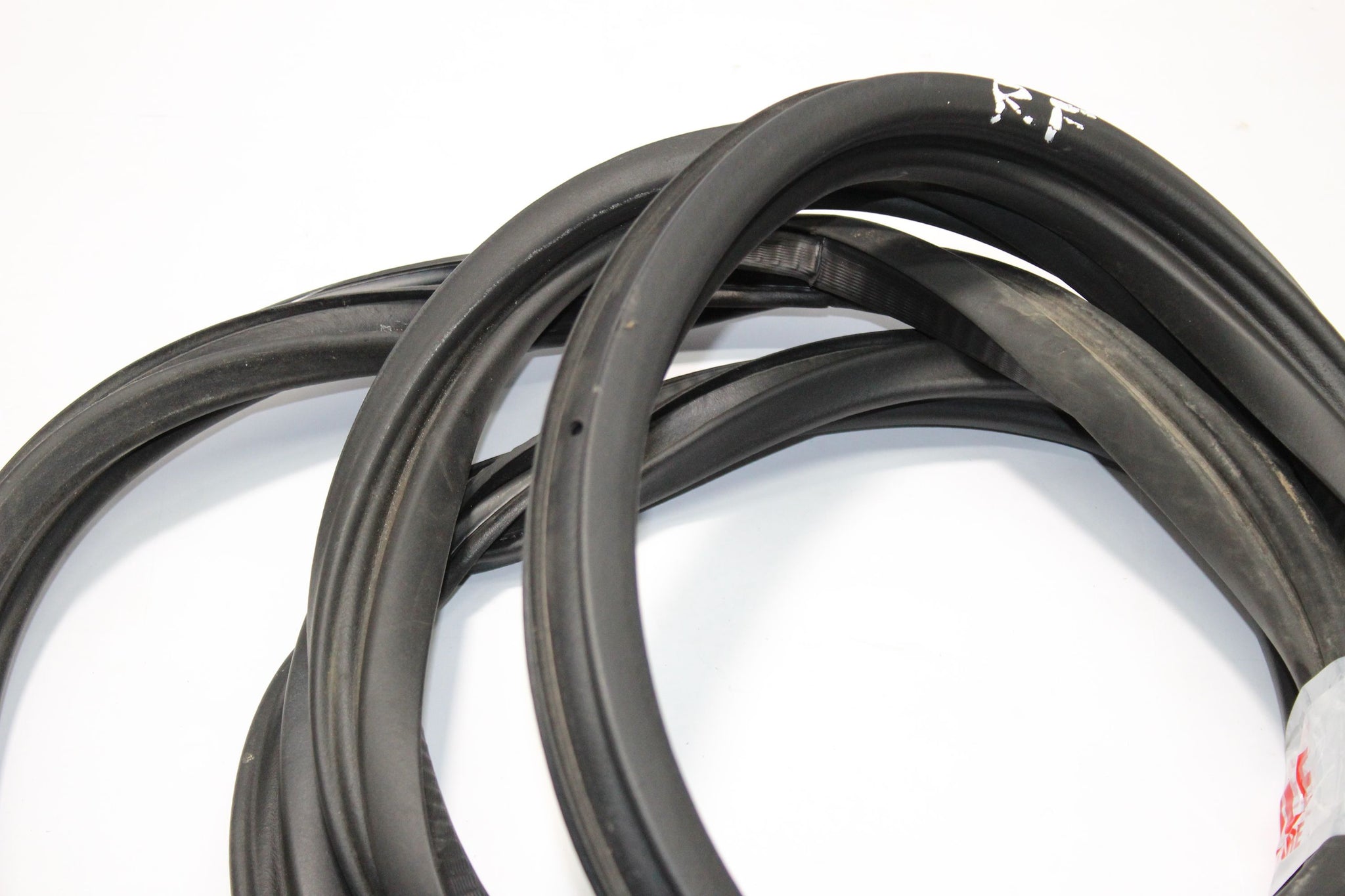 2019 VAUXHALL CORSA E Right side Front Door Seal Rubber
