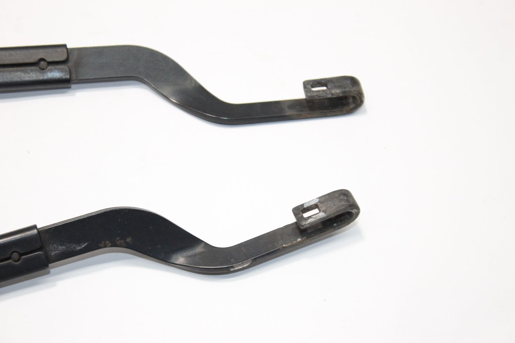 2016 HYUNDAI I30 MK2 Wiper Arm Pair